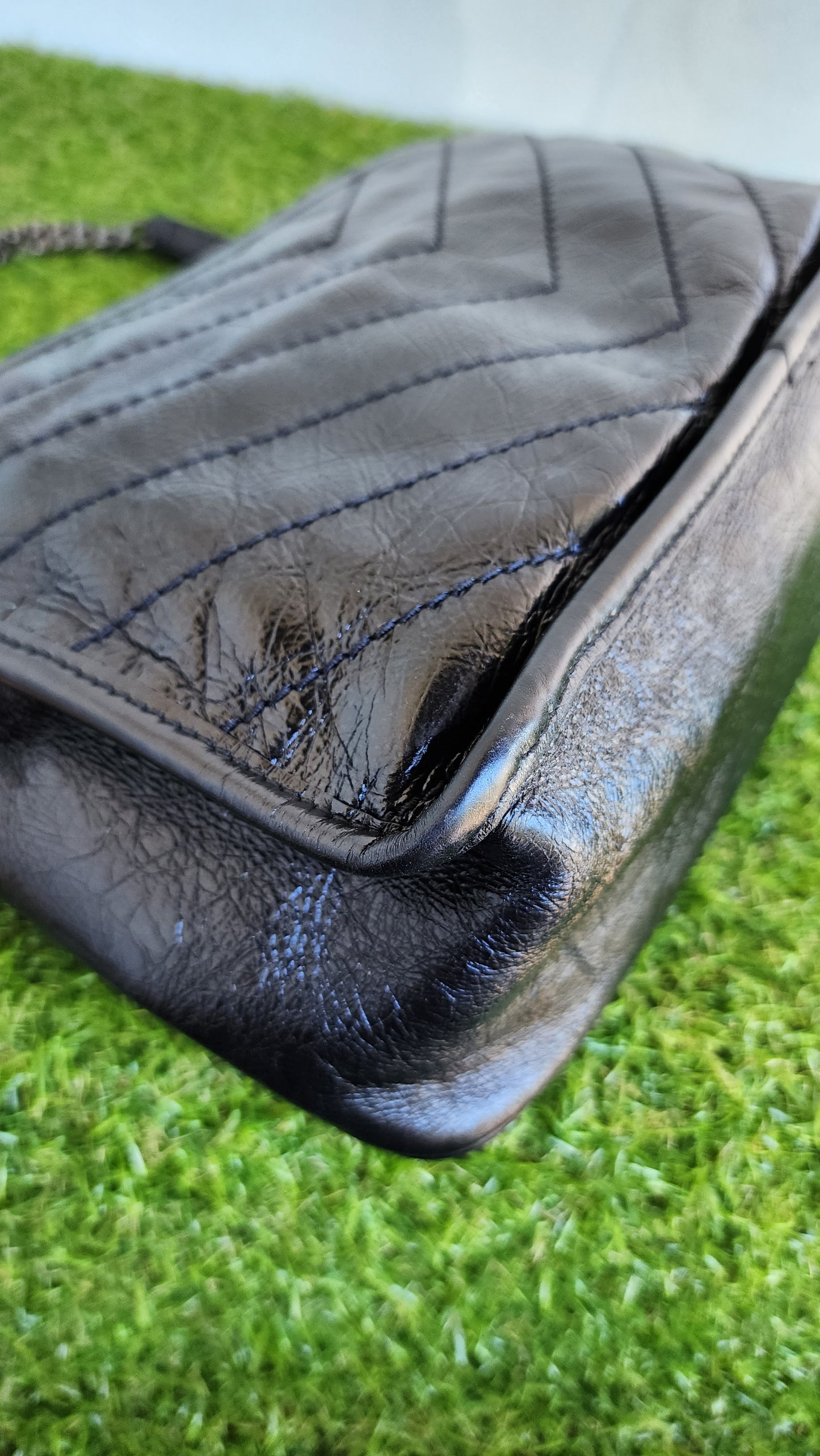 YSL NIKI MEDIUM BLACK