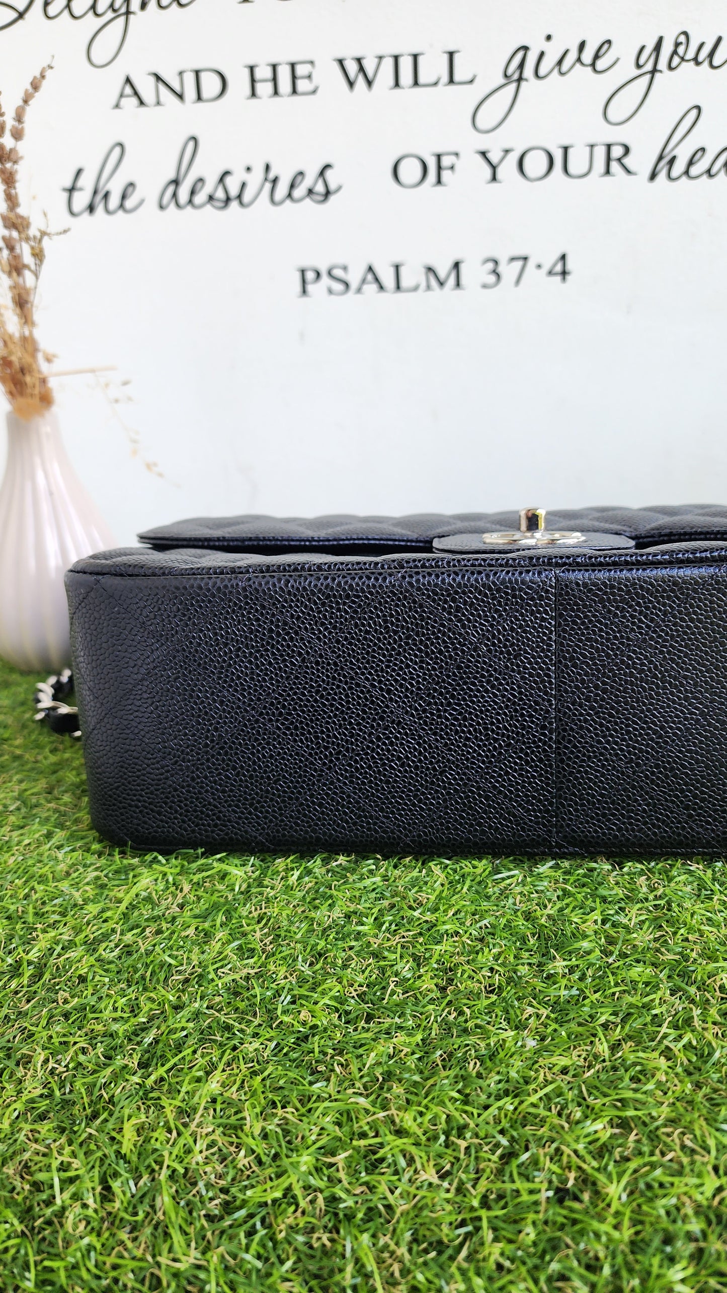 CHANEL JUMBO DOUBLE FLAP