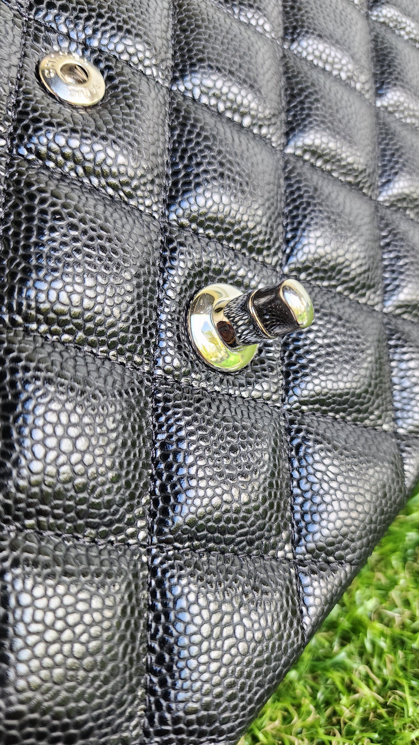 CHANEL JUMBO DOUBLE FLAP
