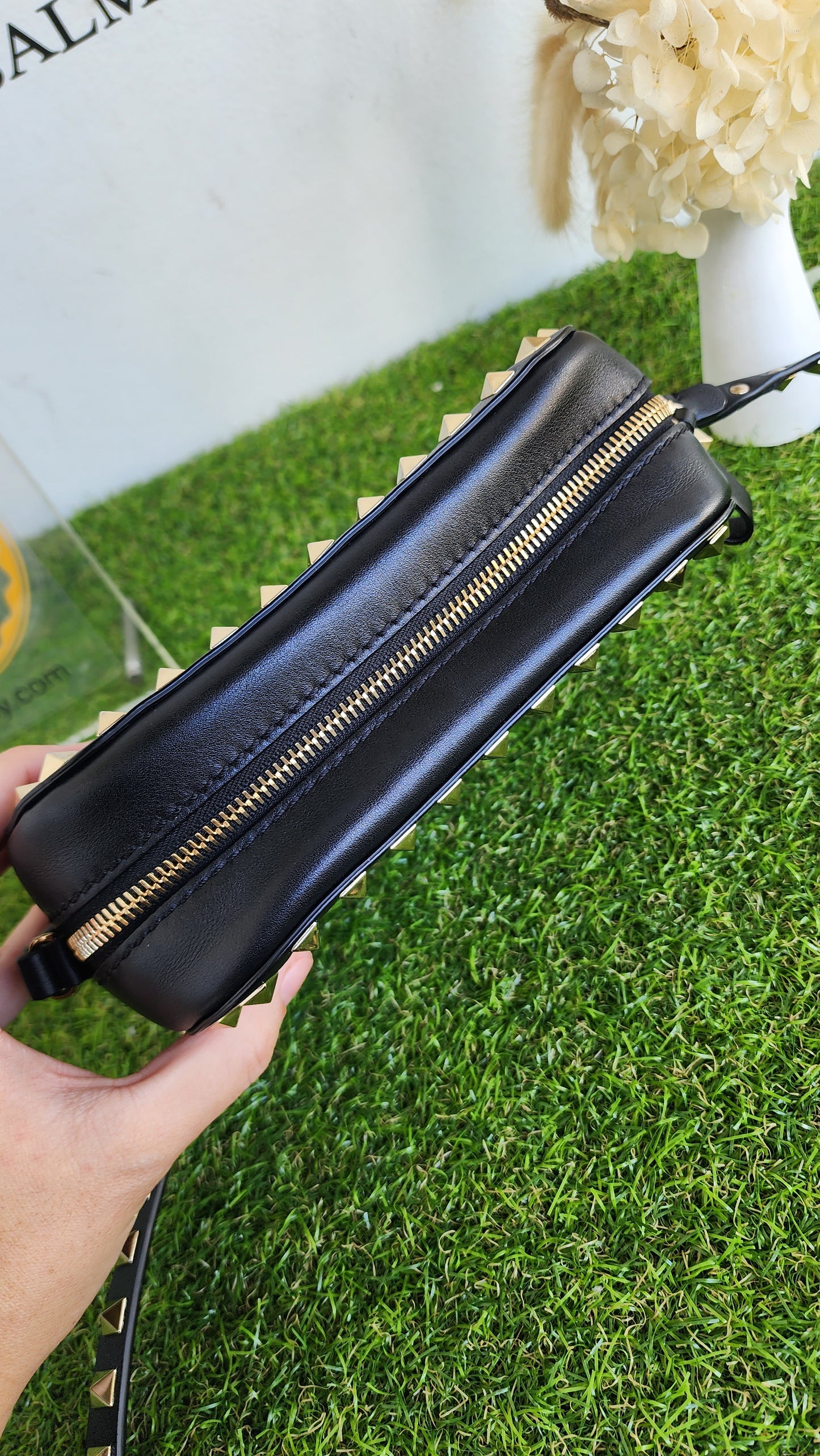 VALENTINO ROCKSTUD CAMERA BAG