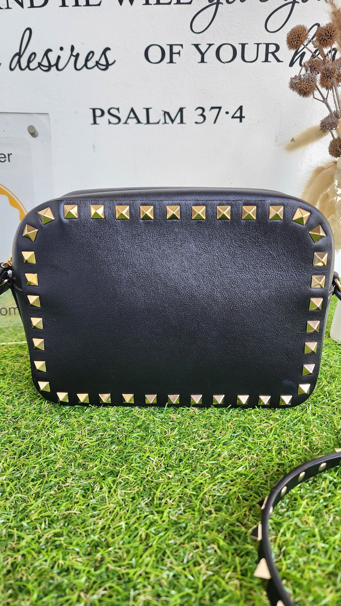 VALENTINO ROCKSTUD CAMERA BAG