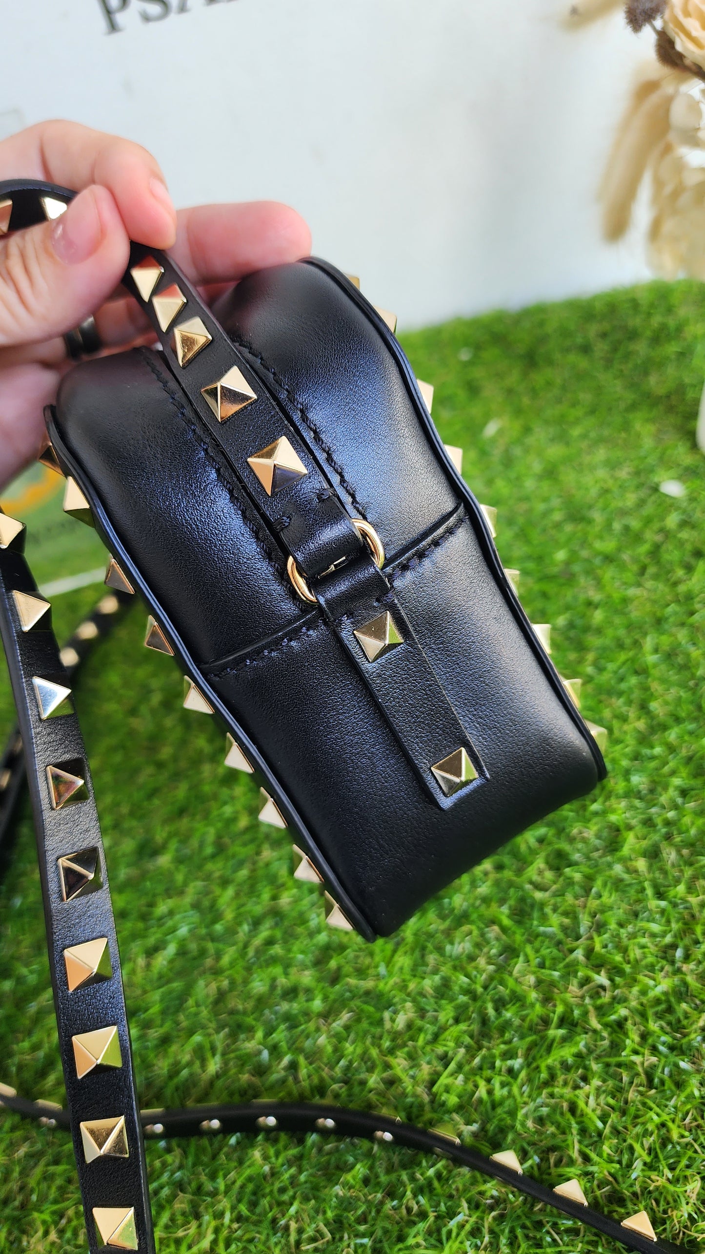VALENTINO ROCKSTUD CAMERA BAG