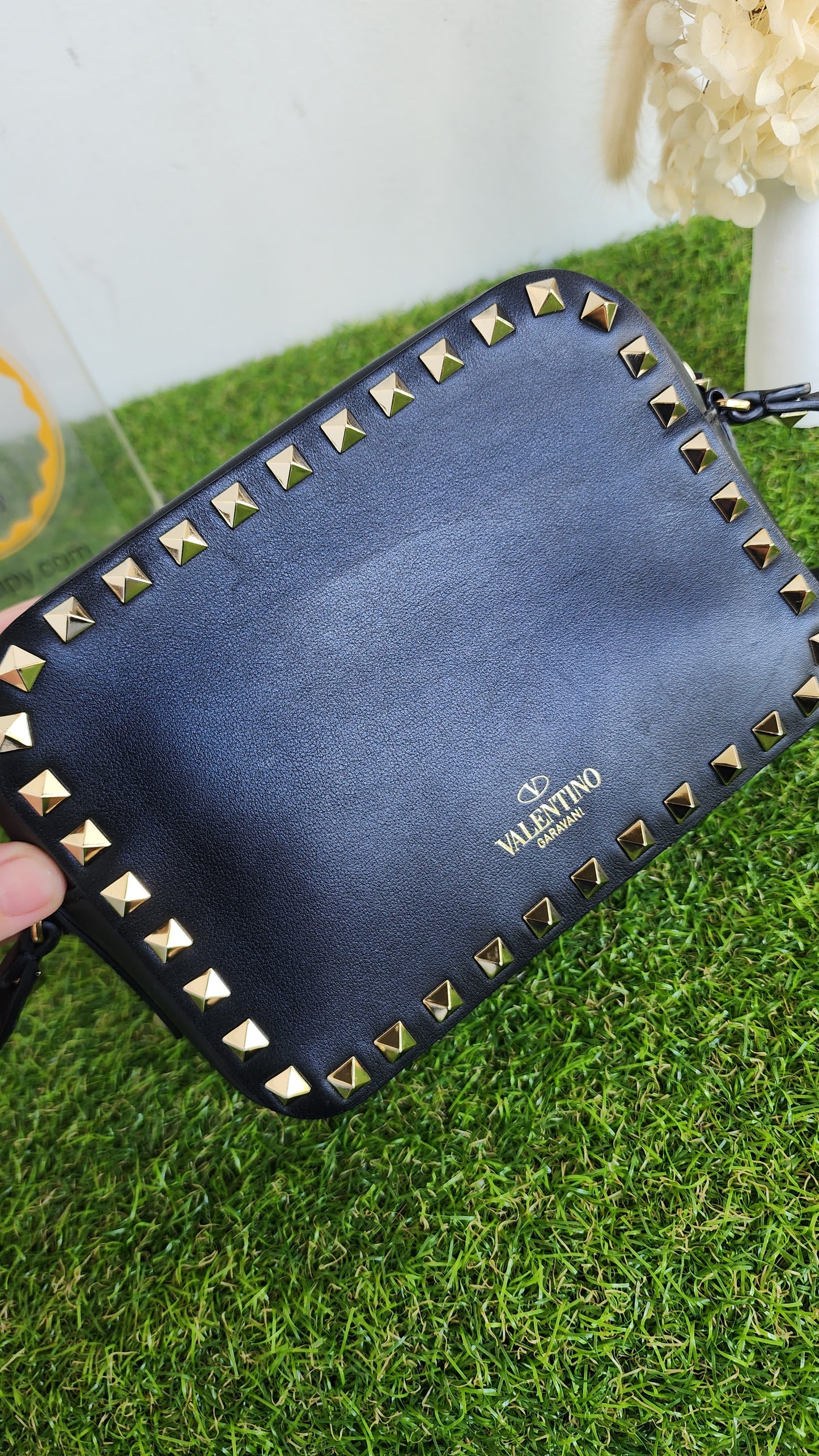 VALENTINO ROCKSTUD CAMERA BAG