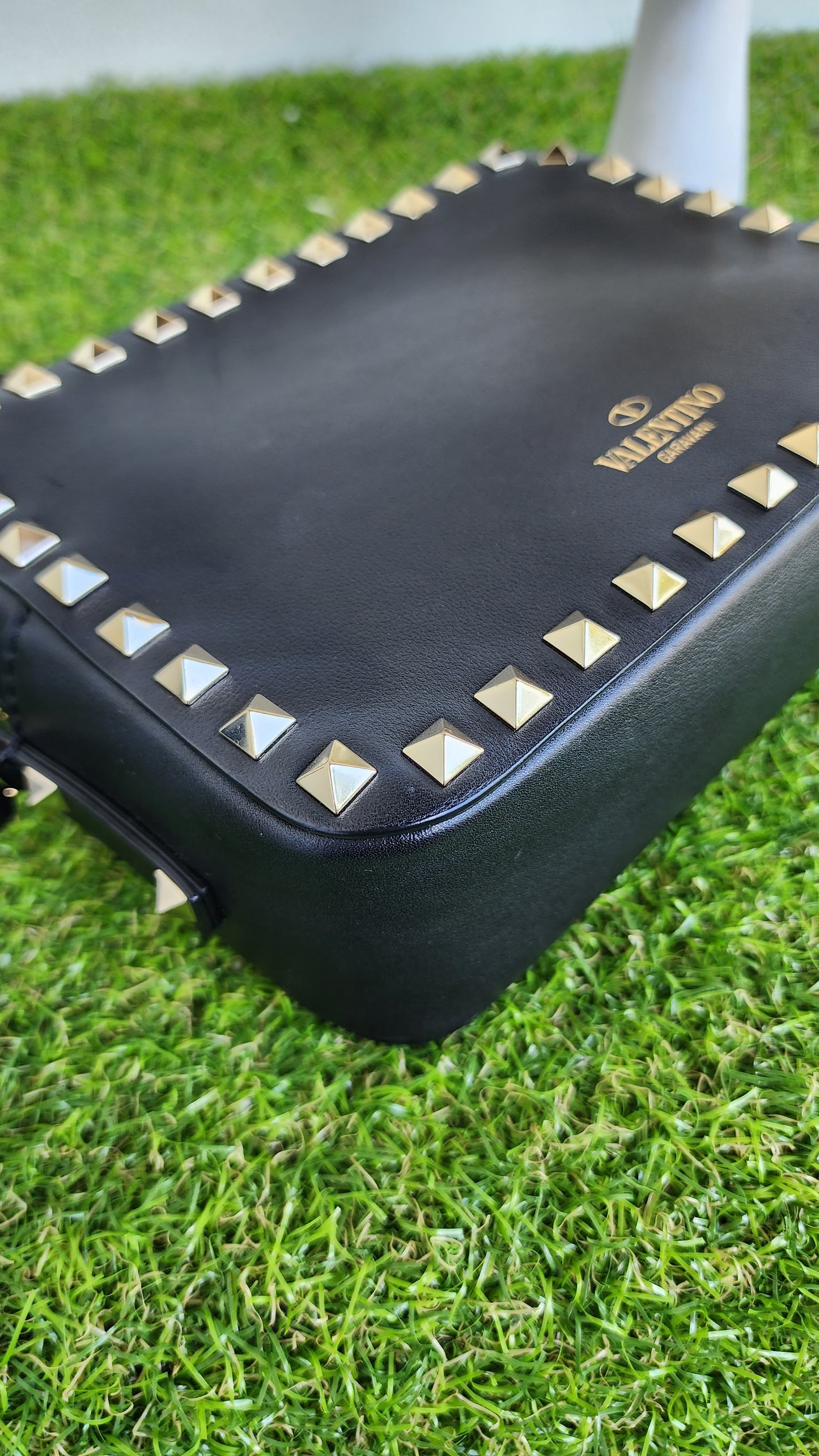 VALENTINO ROCKSTUD CAMERA BAG