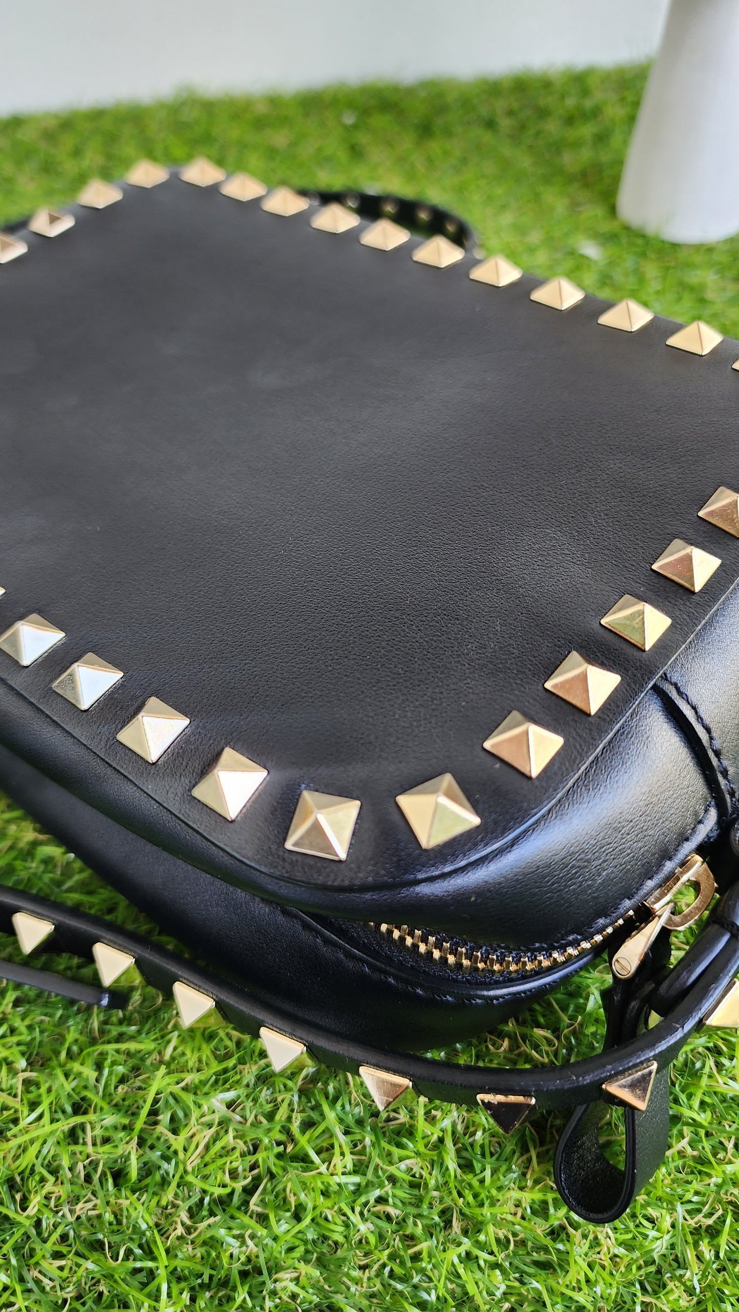 VALENTINO ROCKSTUD CAMERA BAG