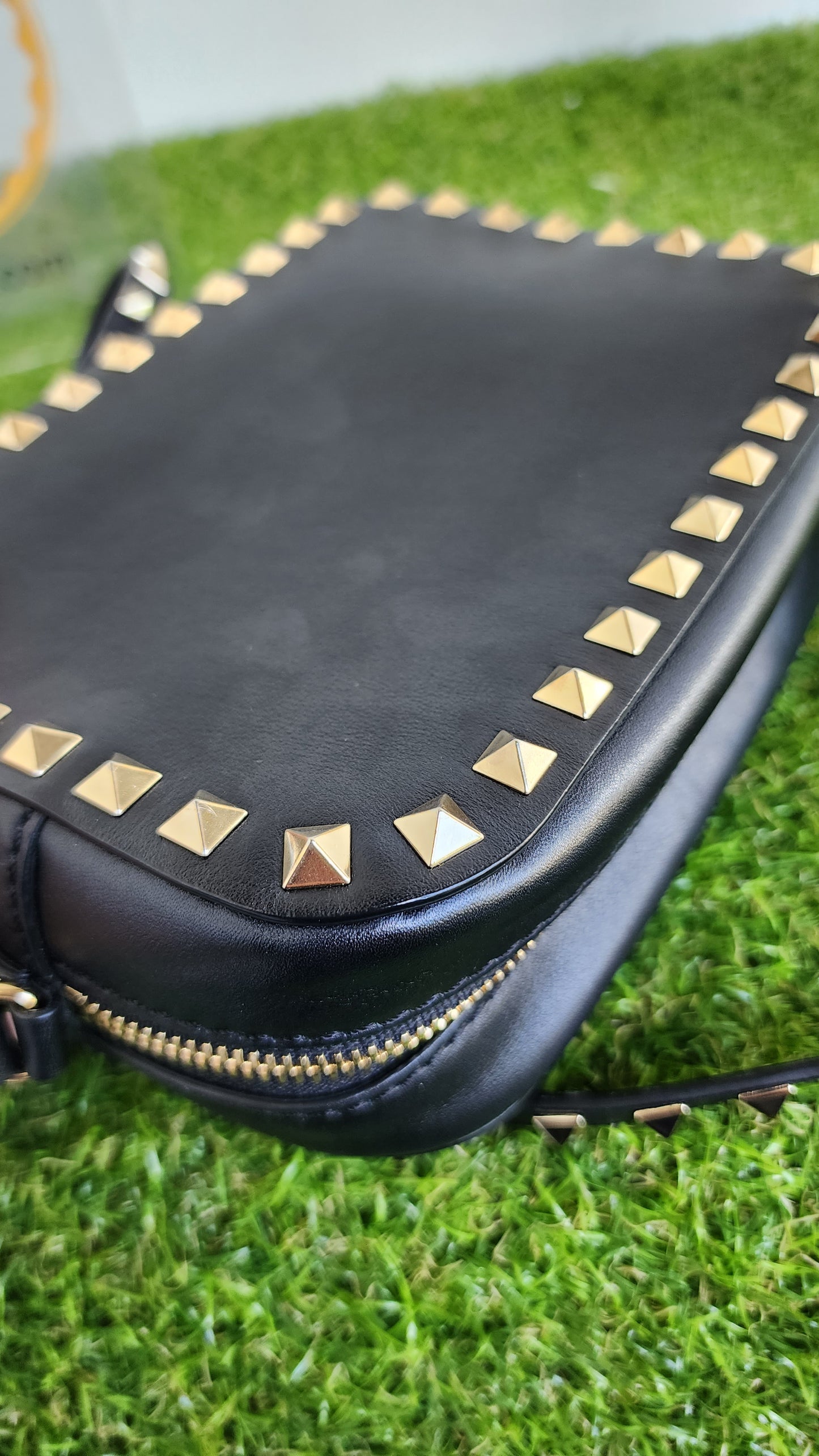 VALENTINO ROCKSTUD CAMERA BAG