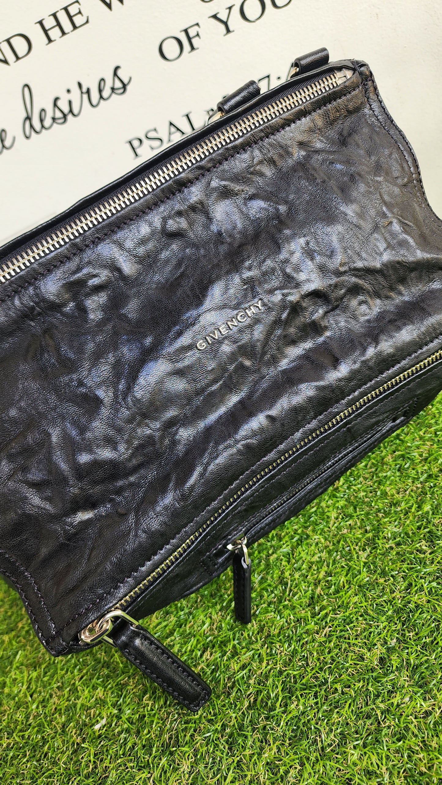 GIVENCHY PANDORA MEDIUM
