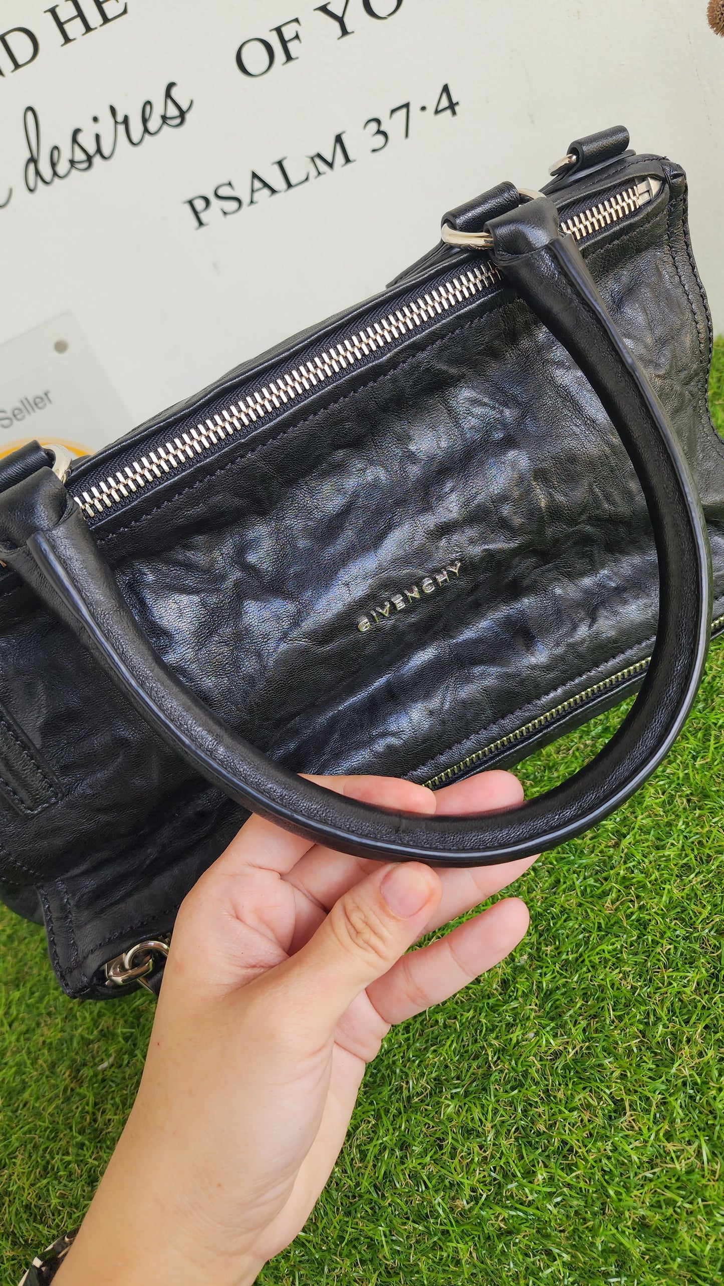 GIVENCHY PANDORA MEDIUM