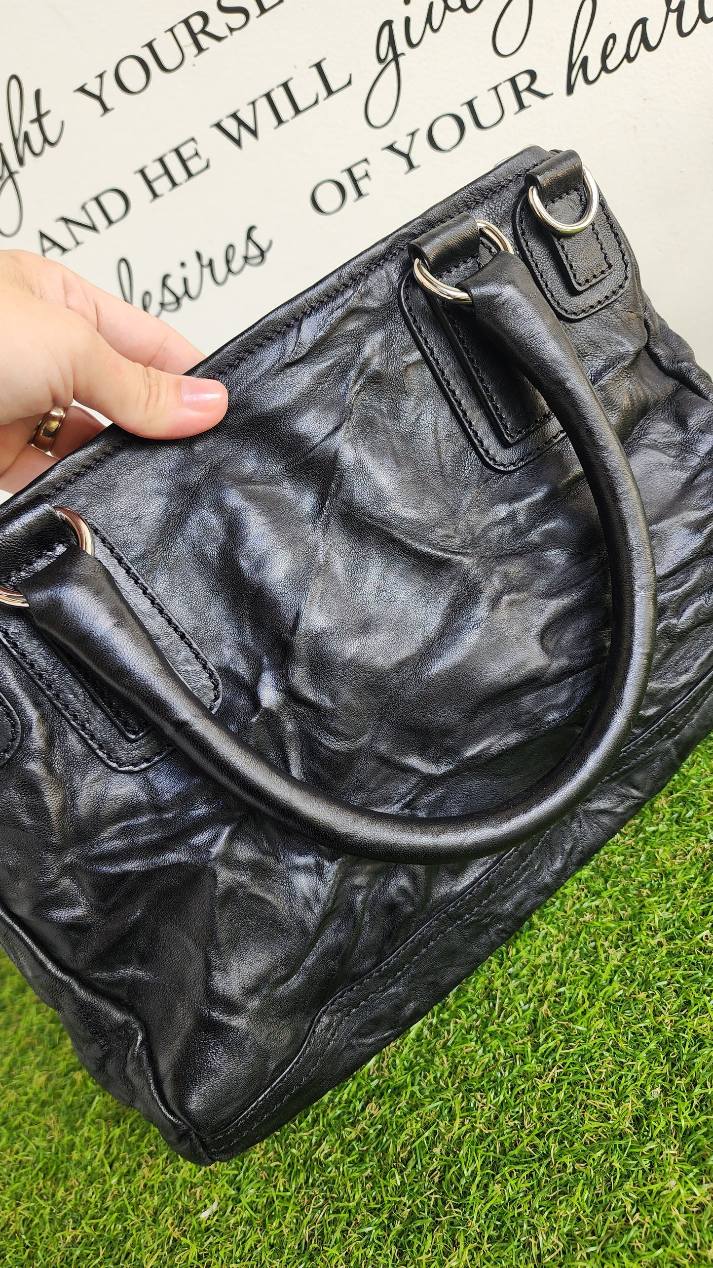 GIVENCHY PANDORA MEDIUM