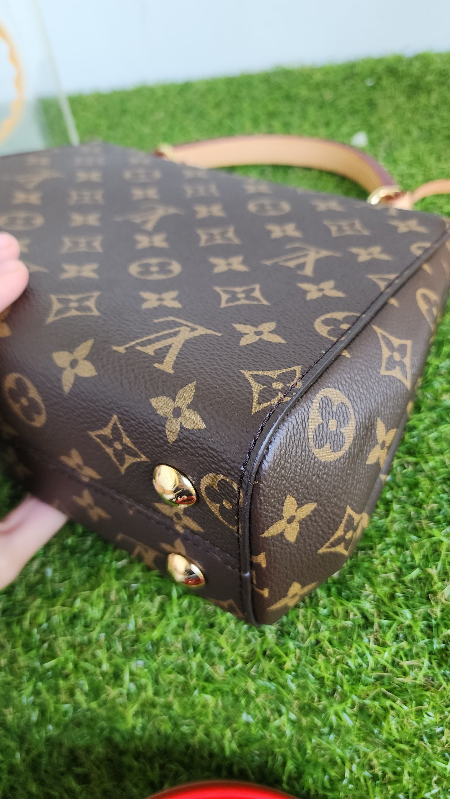 LOUIS VUITTON CLUNNY BB