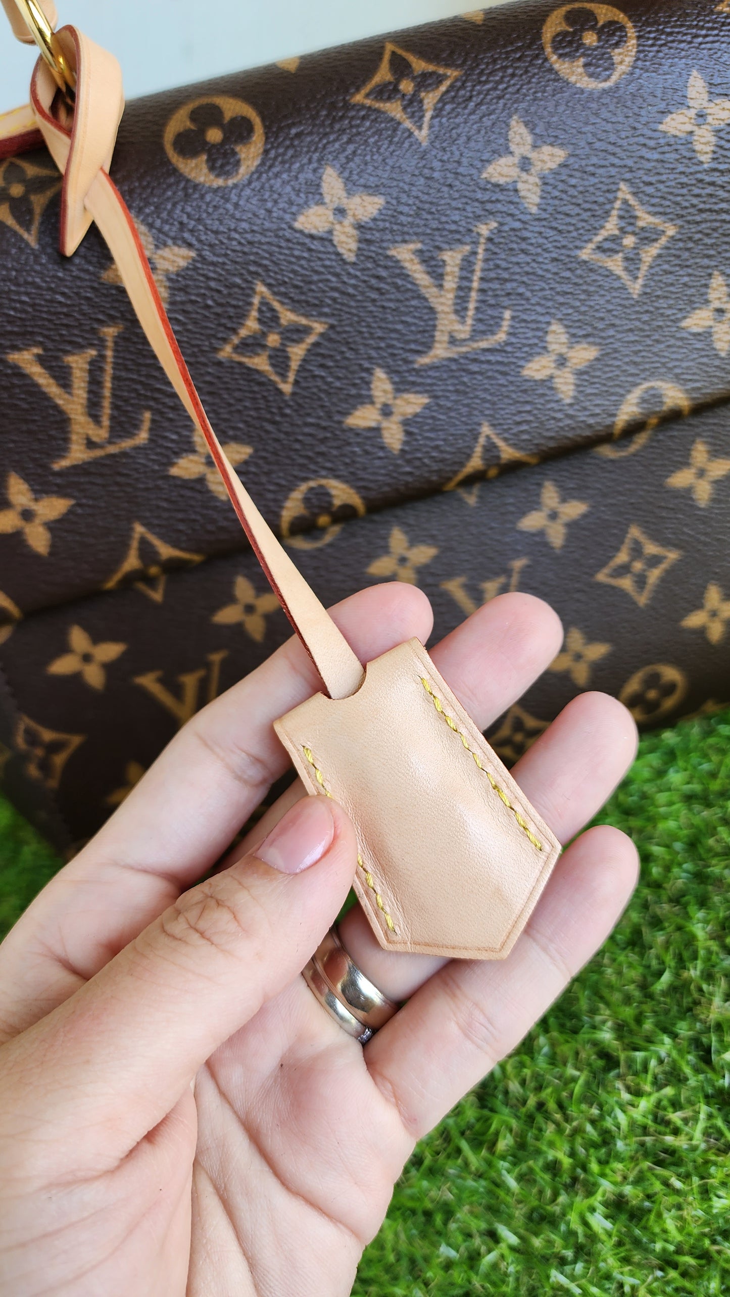 LOUIS VUITTON CLUNNY BB