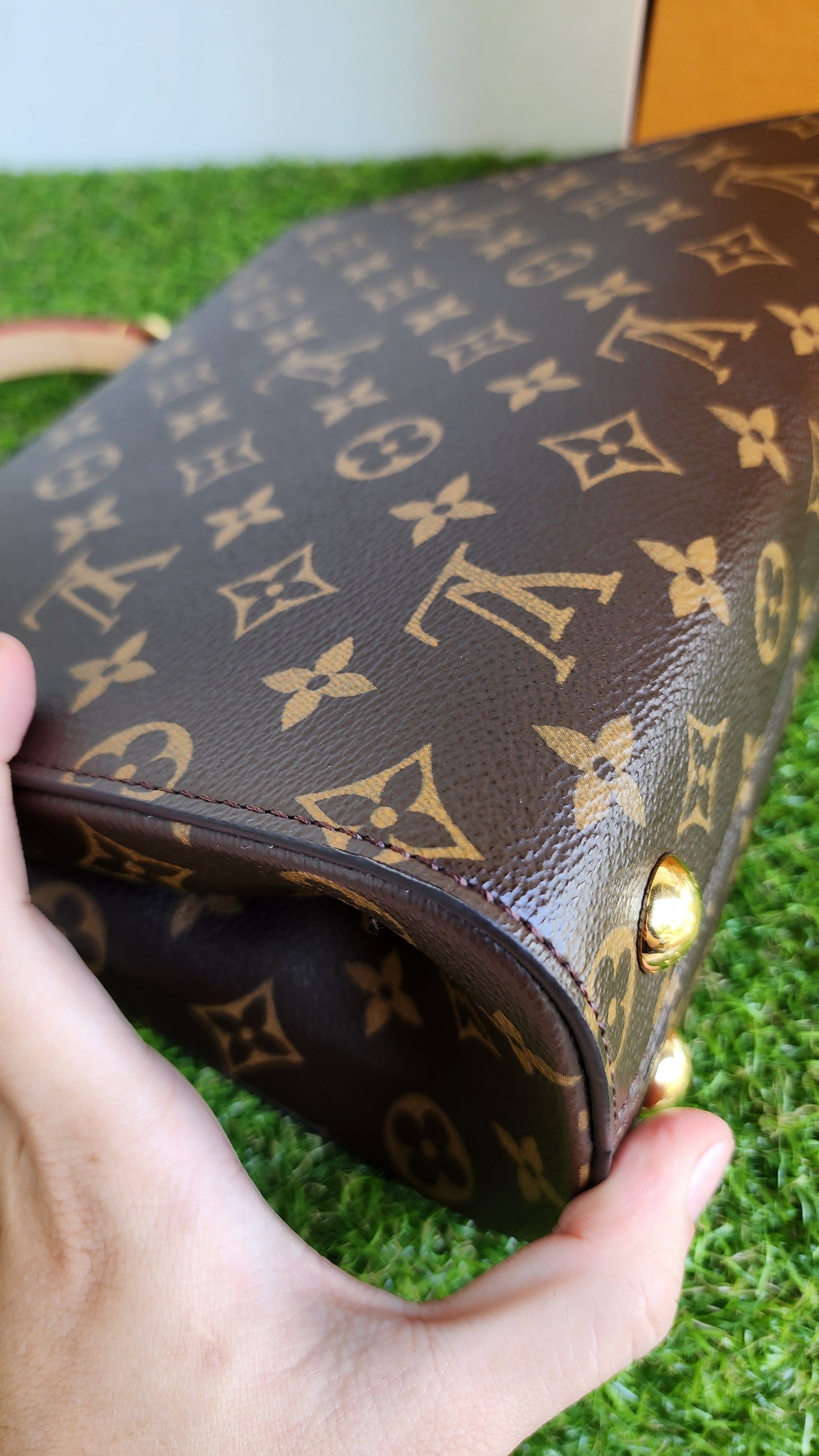 LOUIS VUITTON CLUNNY BB