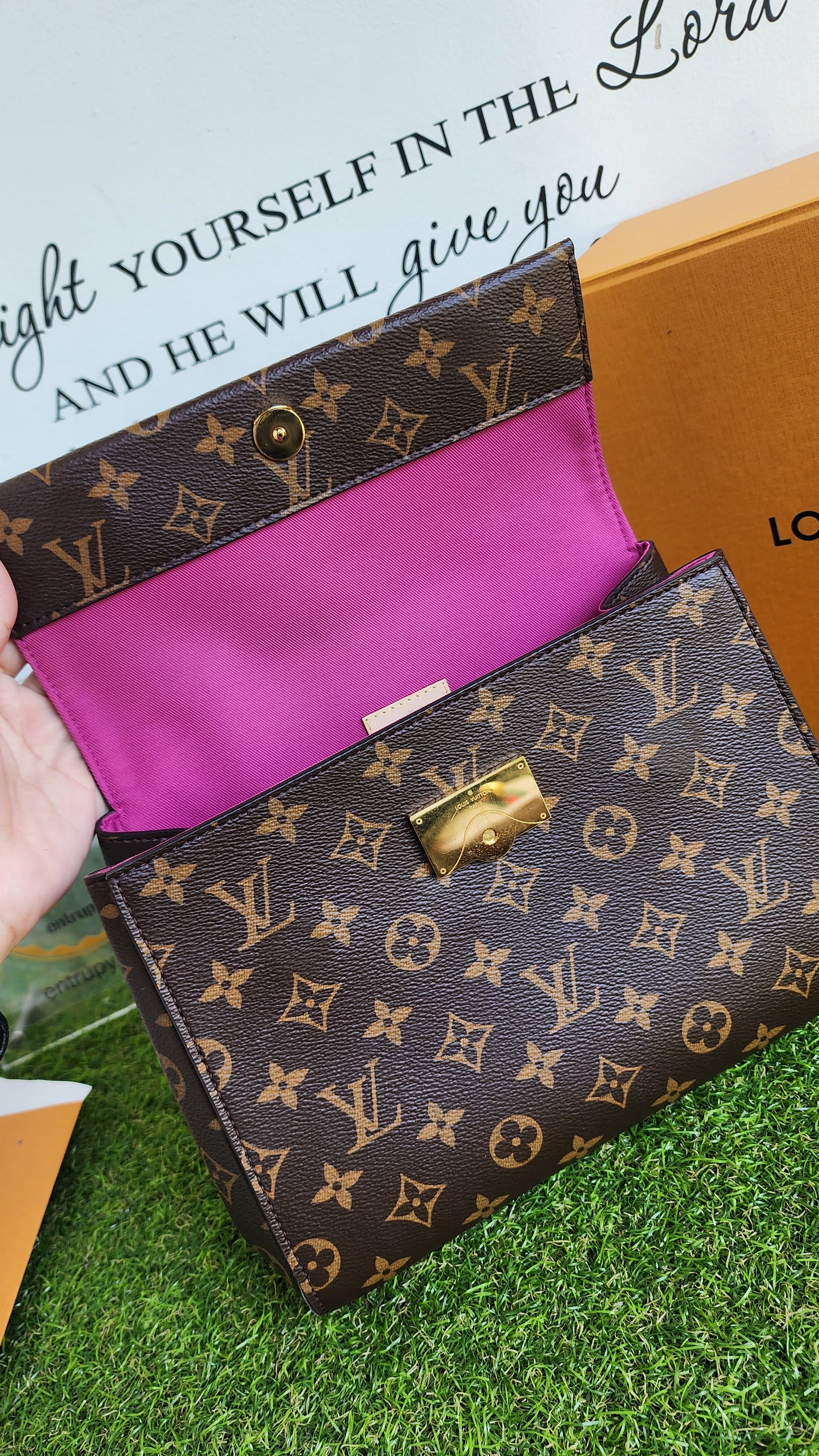 LOUIS VUITTON CLUNNY BB