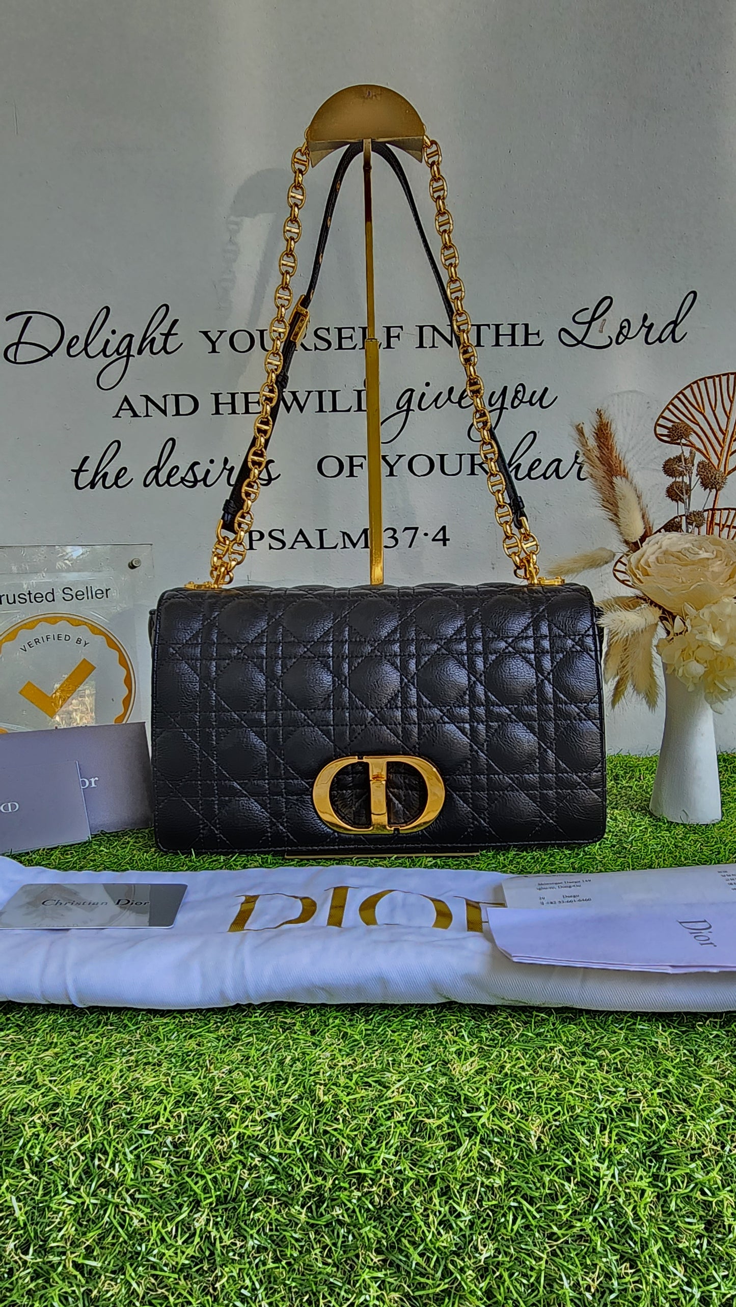 Christian Dior Caro