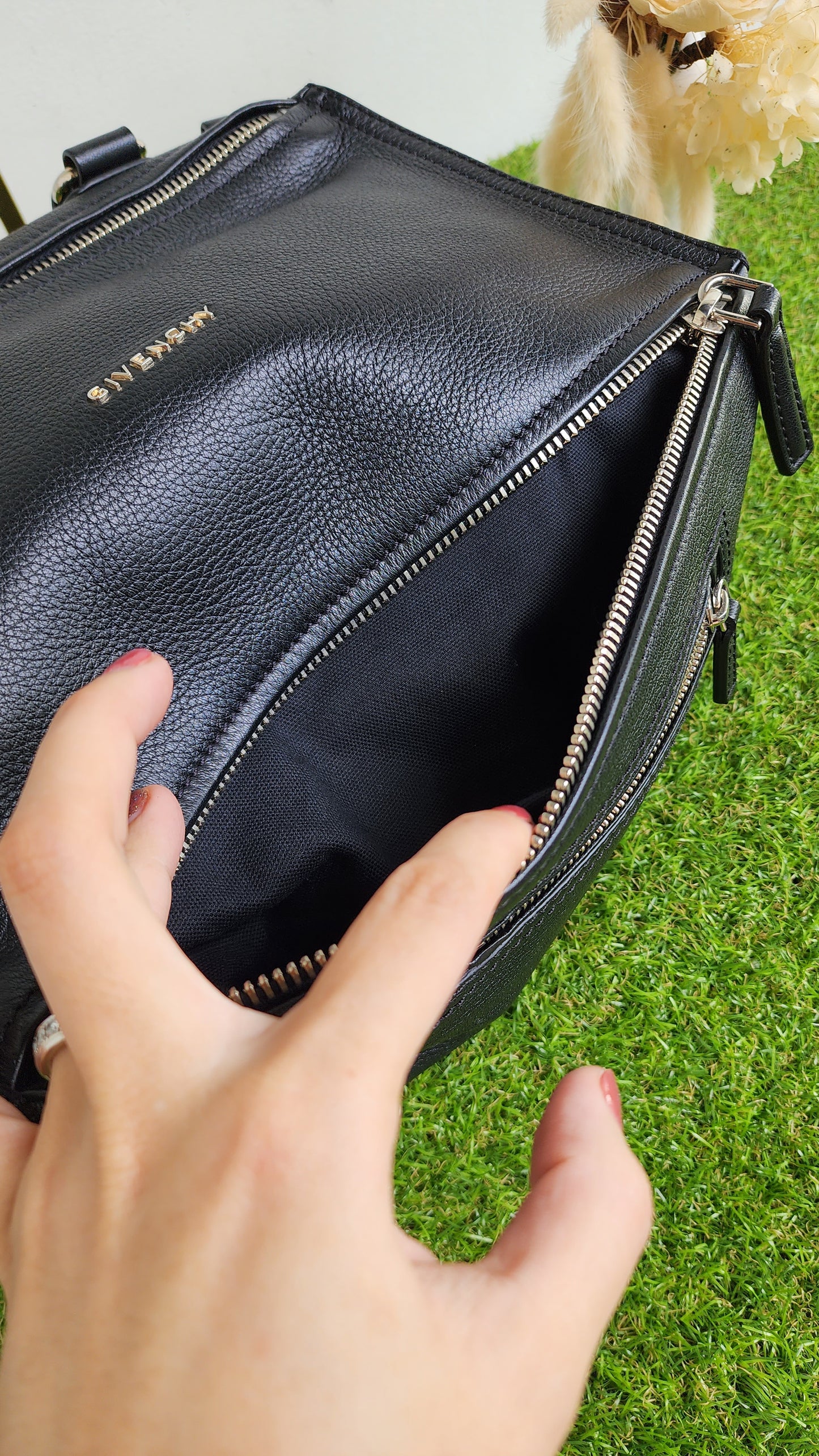 GIVENCHY MEDIUM PANDORA
