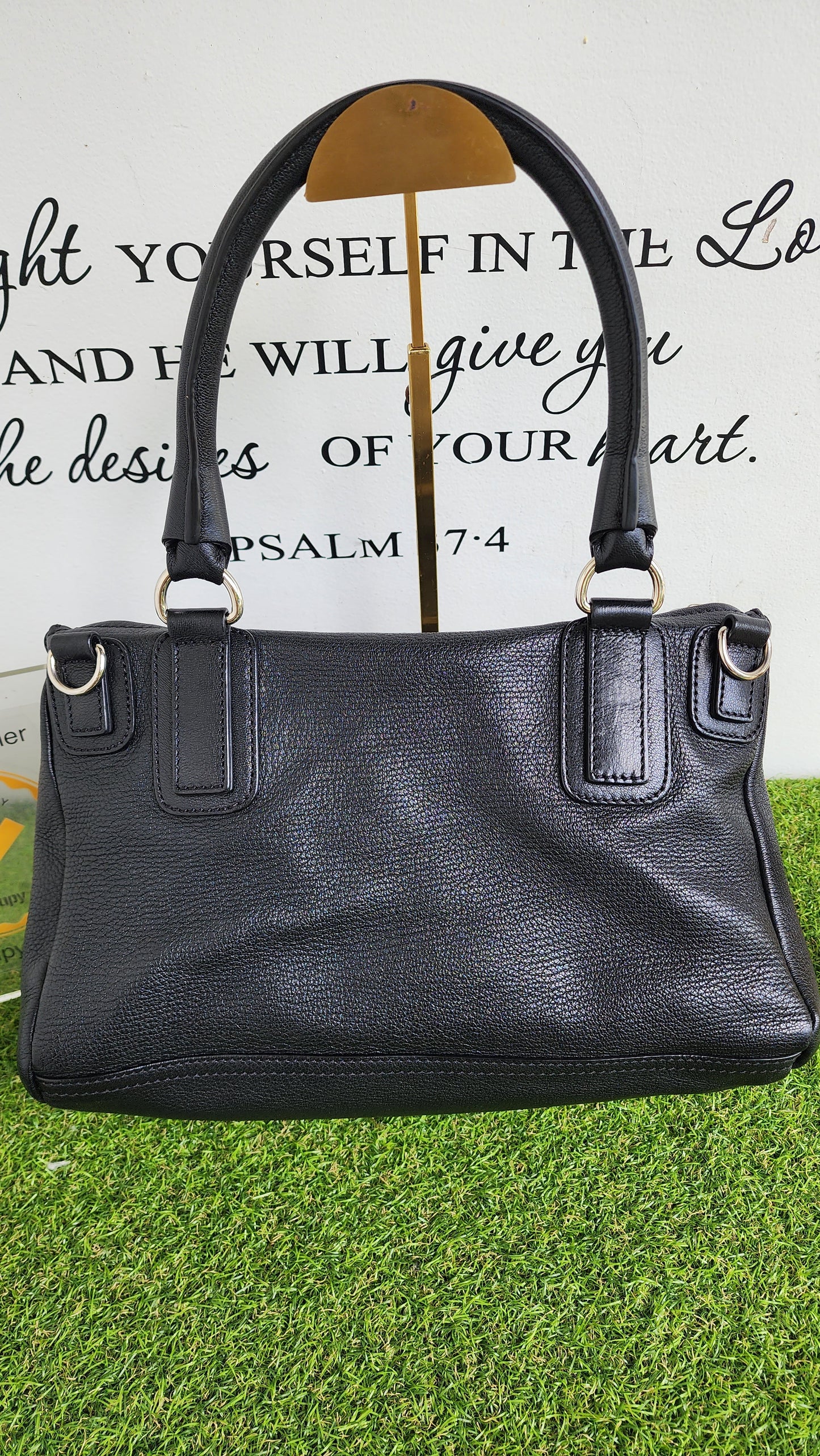 GIVENCHY MEDIUM PANDORA