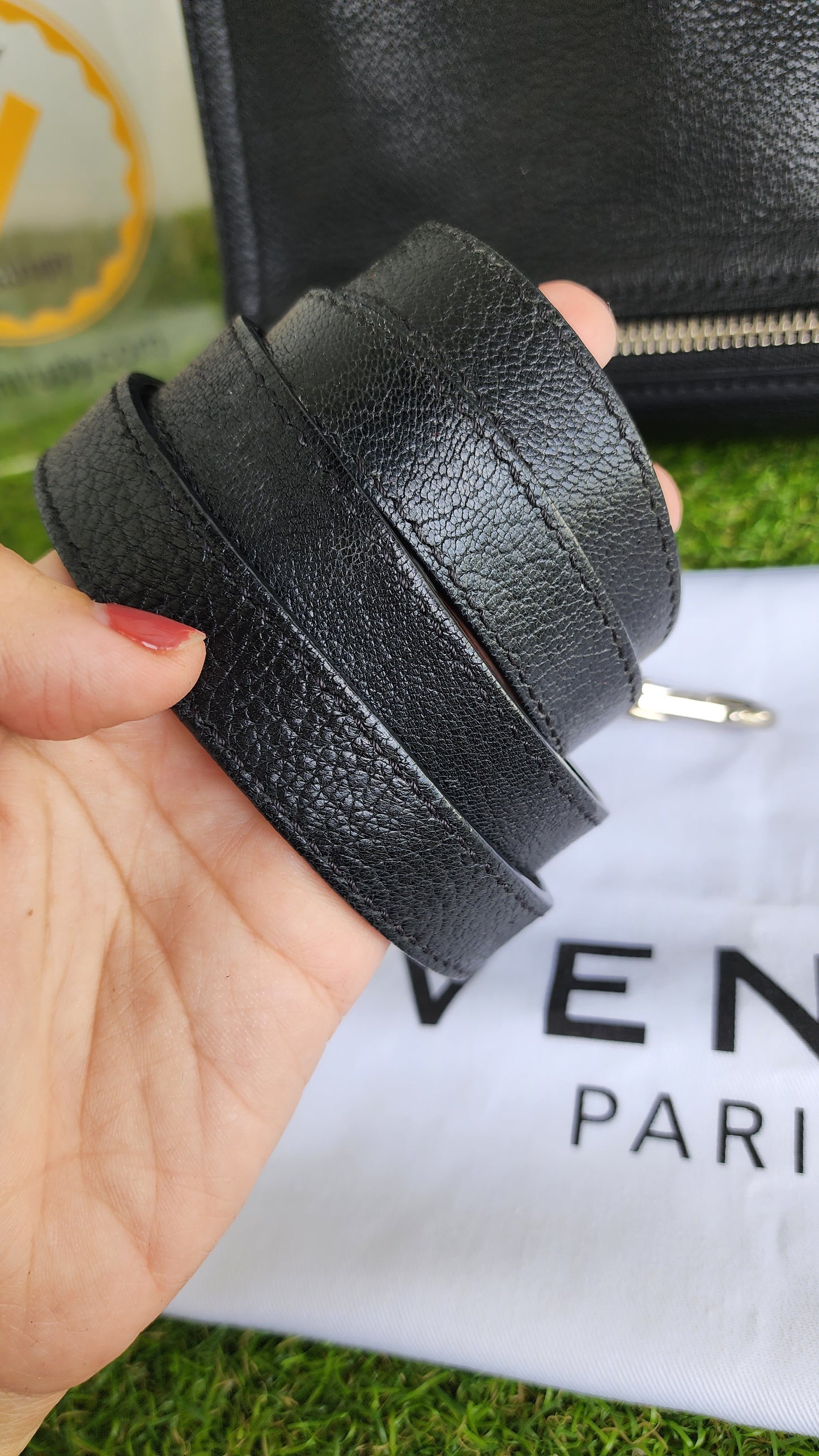 GIVENCHY SMALL PANDORA