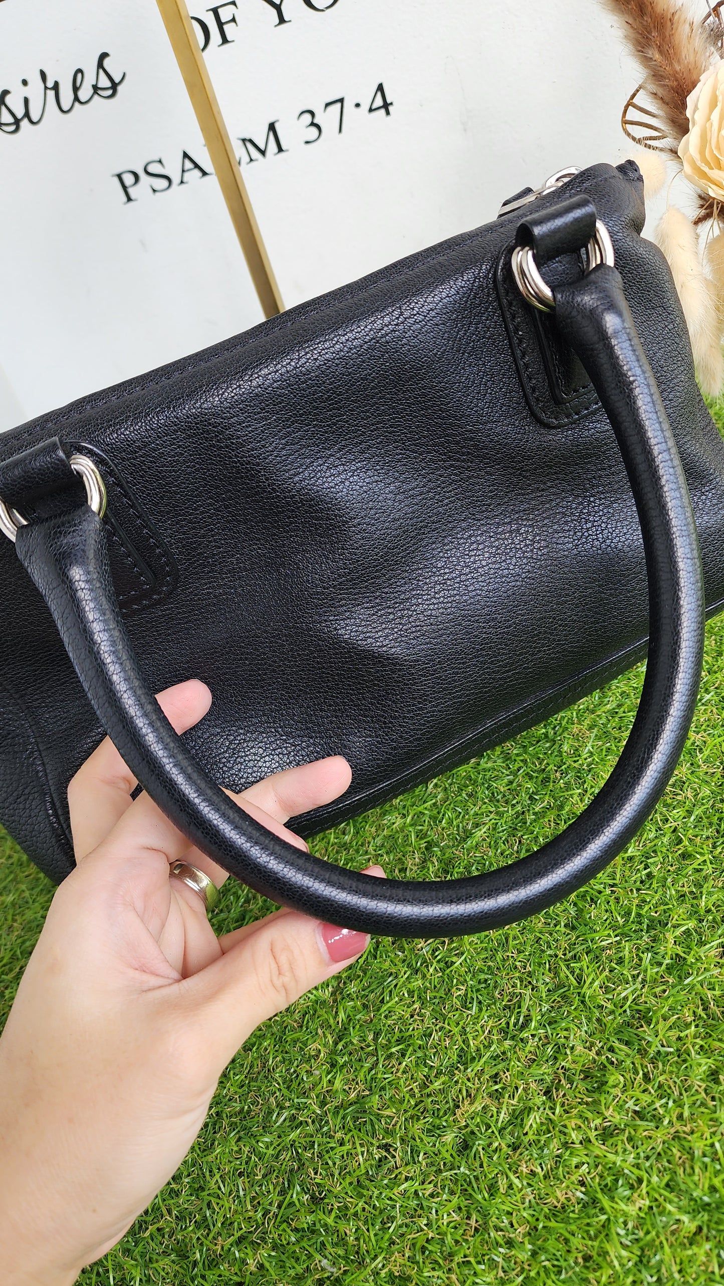 GIVENCHY SMALL PANDORA