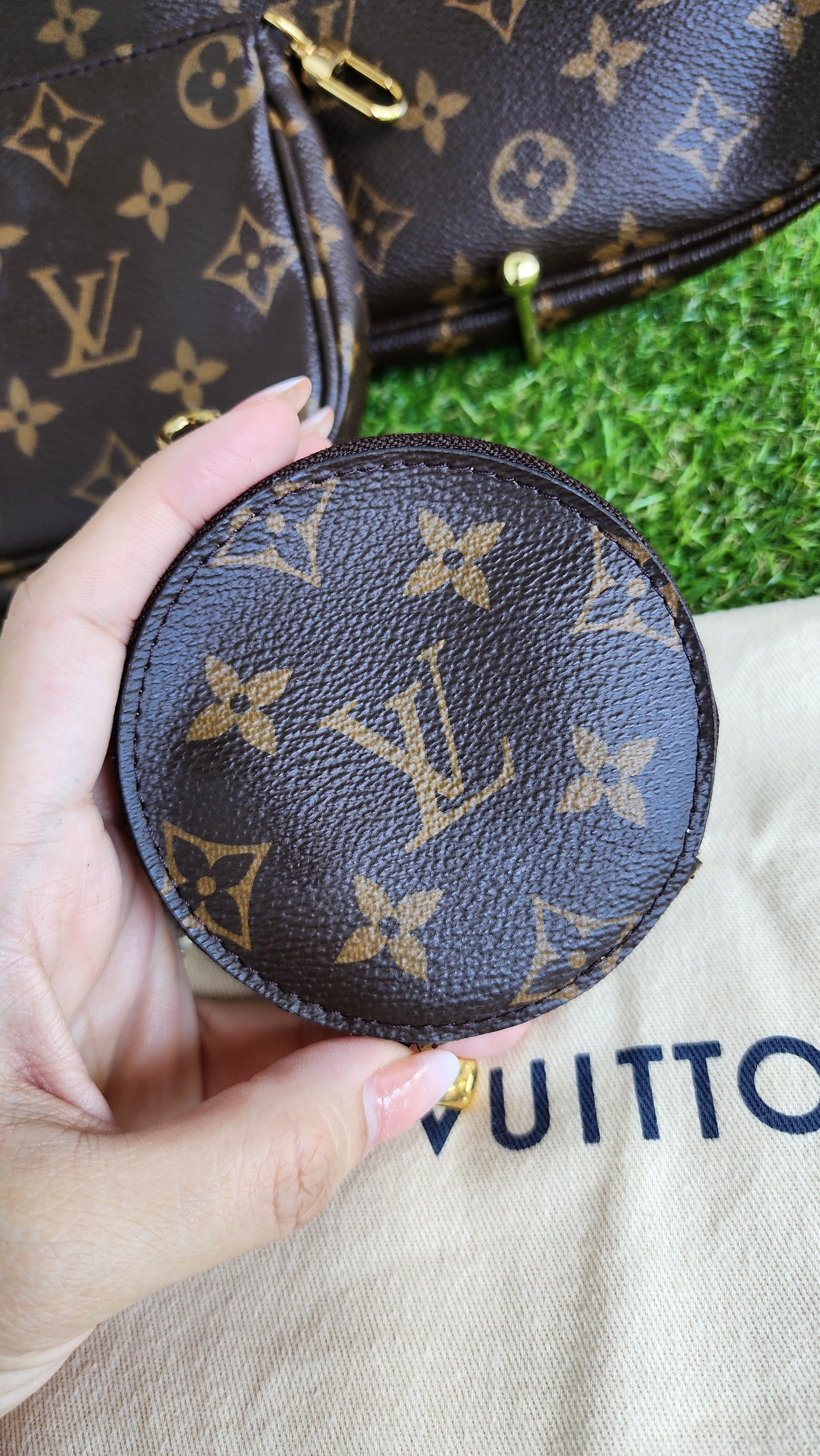 LOUIS VUITTON MULTI POCHETTE