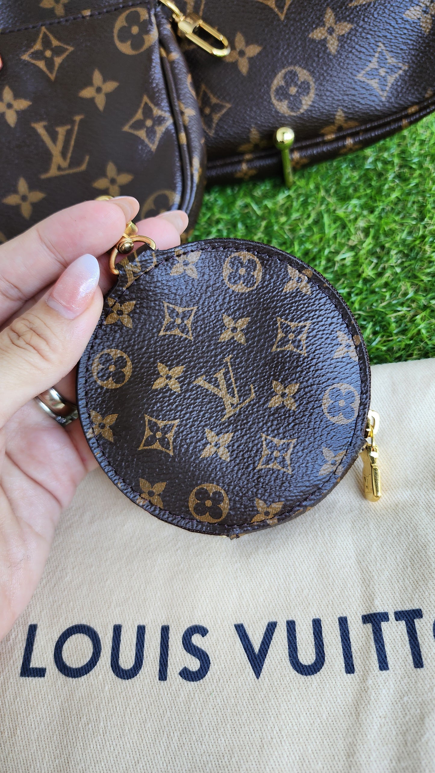 LOUIS VUITTON MULTI POCHETTE