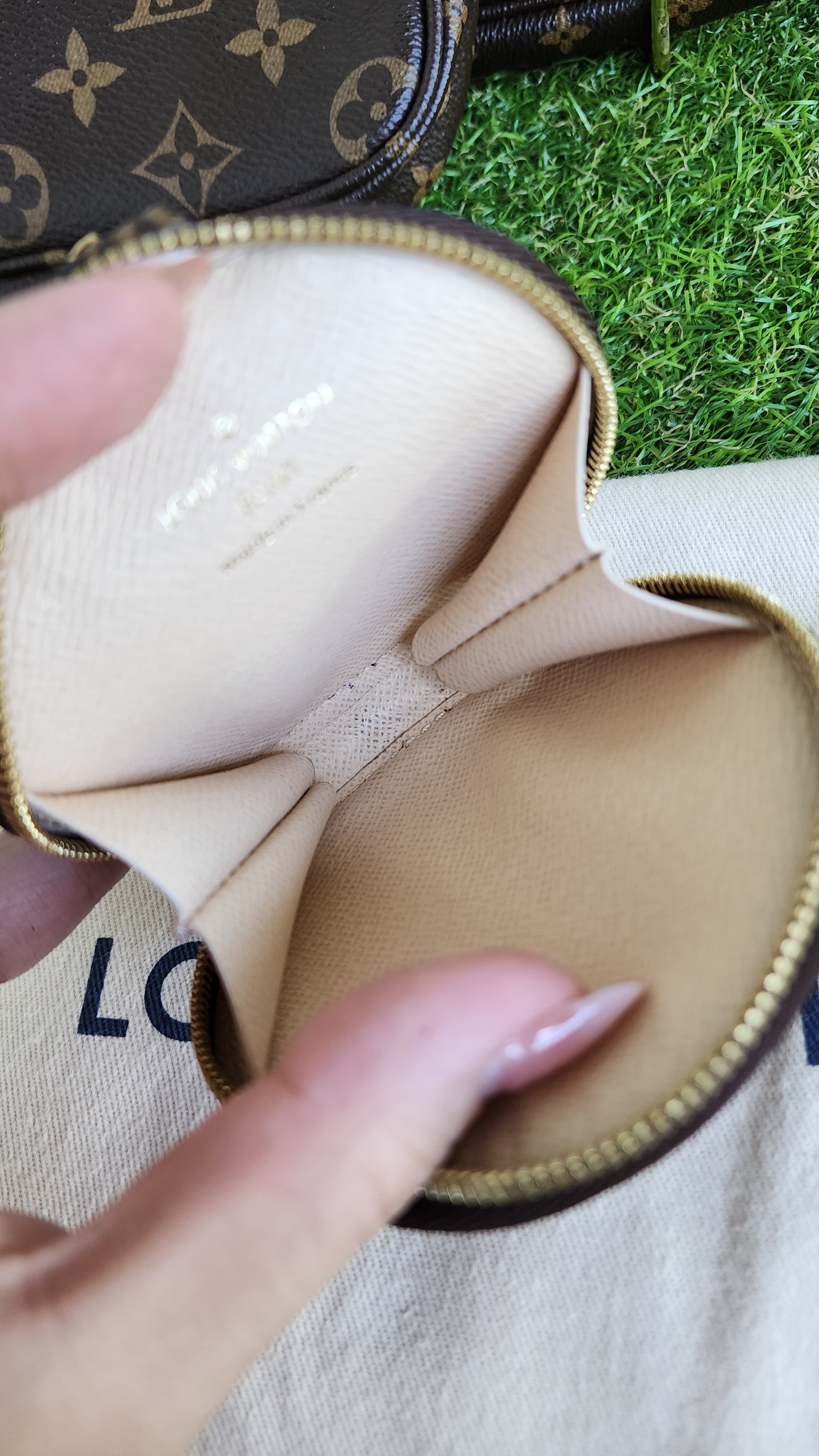 LOUIS VUITTON MULTI POCHETTE
