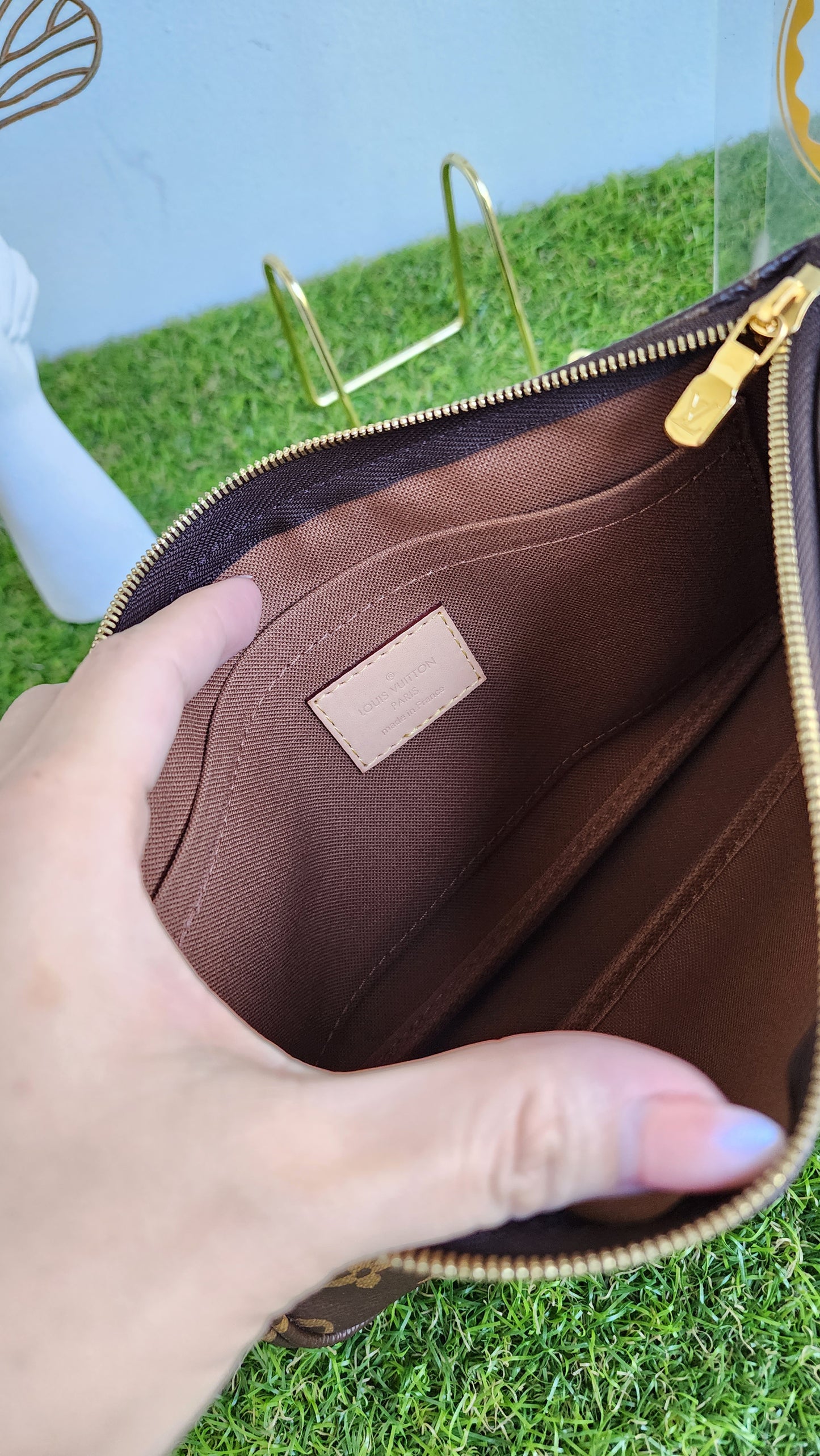 LOUIS VUITTON MULTI POCHETTE