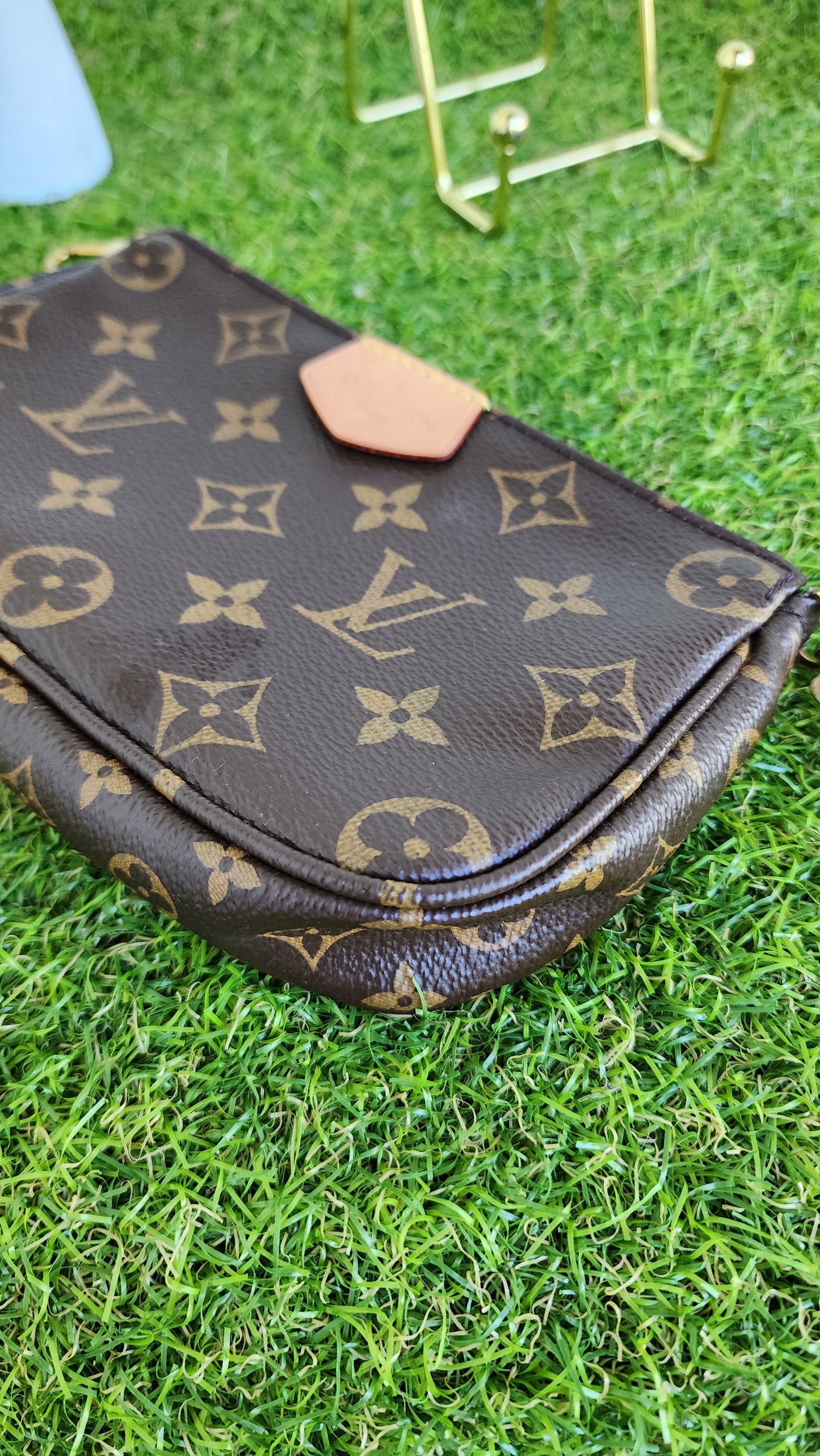 LOUIS VUITTON MULTI POCHETTE