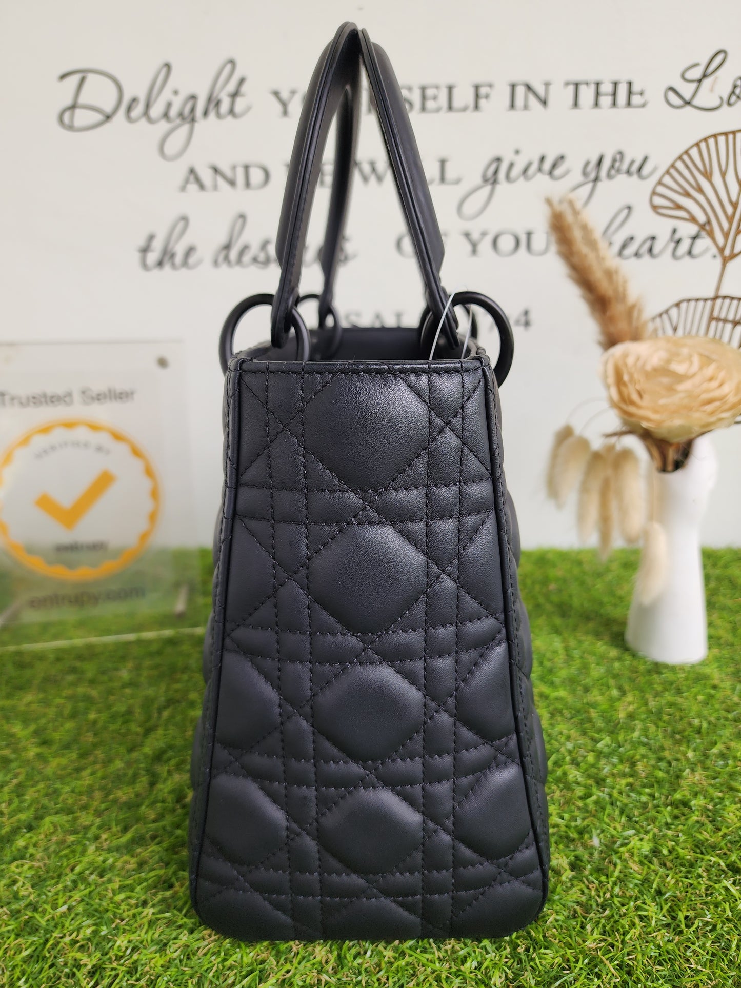 LADY DIOR MEDIUM SO BLACK