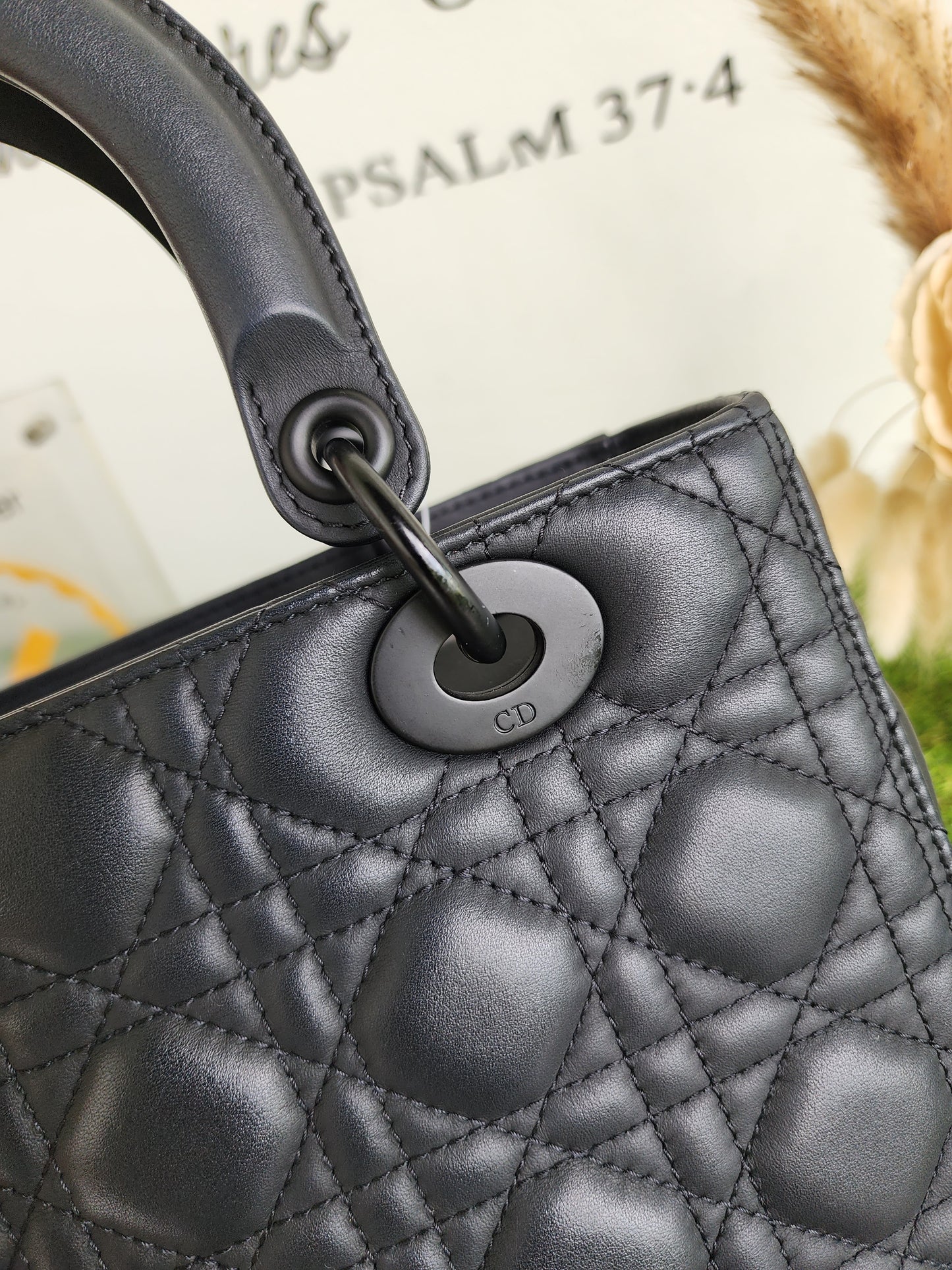 LADY DIOR MEDIUM SO BLACK