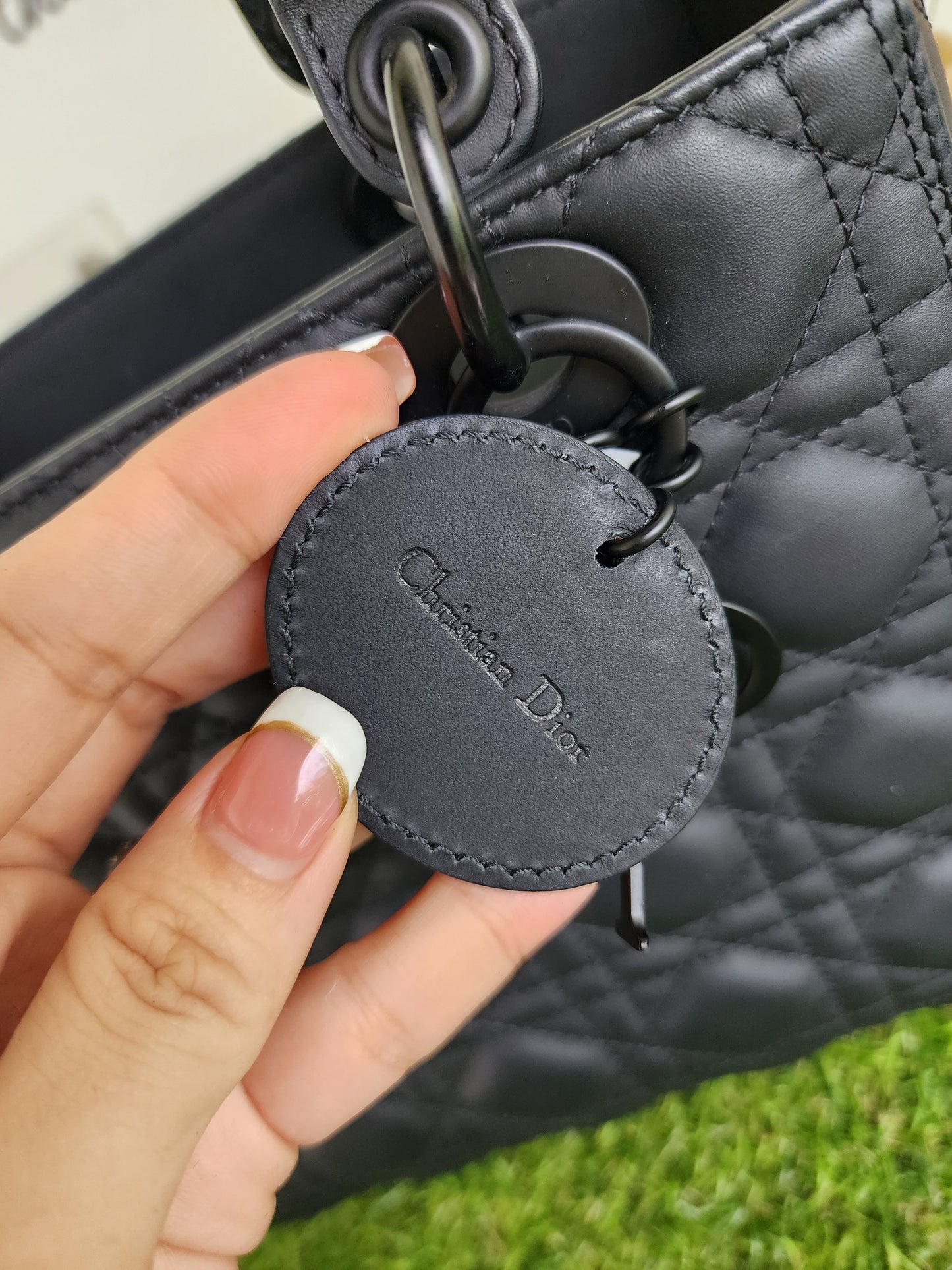 LADY DIOR MEDIUM SO BLACK