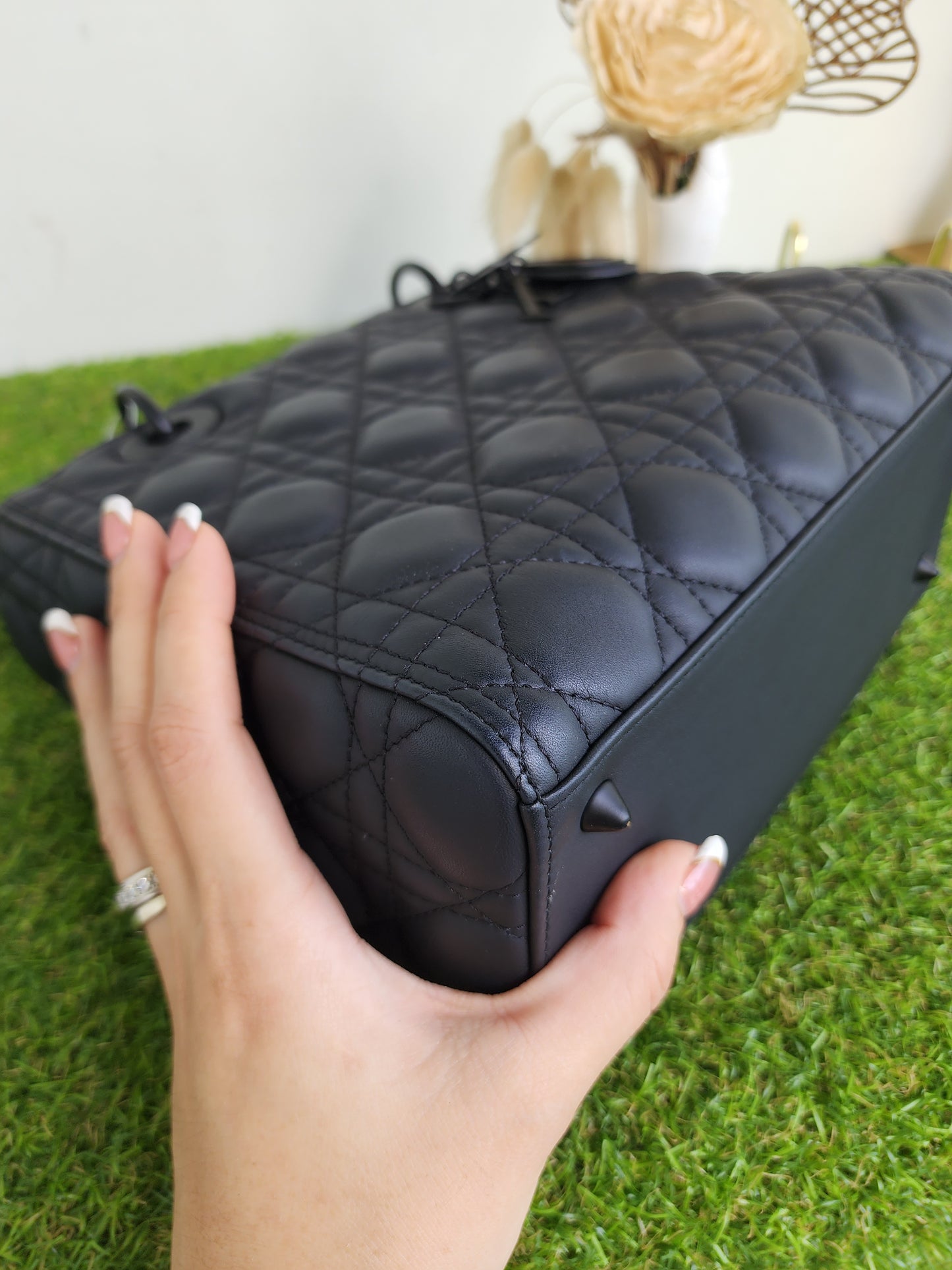 LADY DIOR MEDIUM SO BLACK