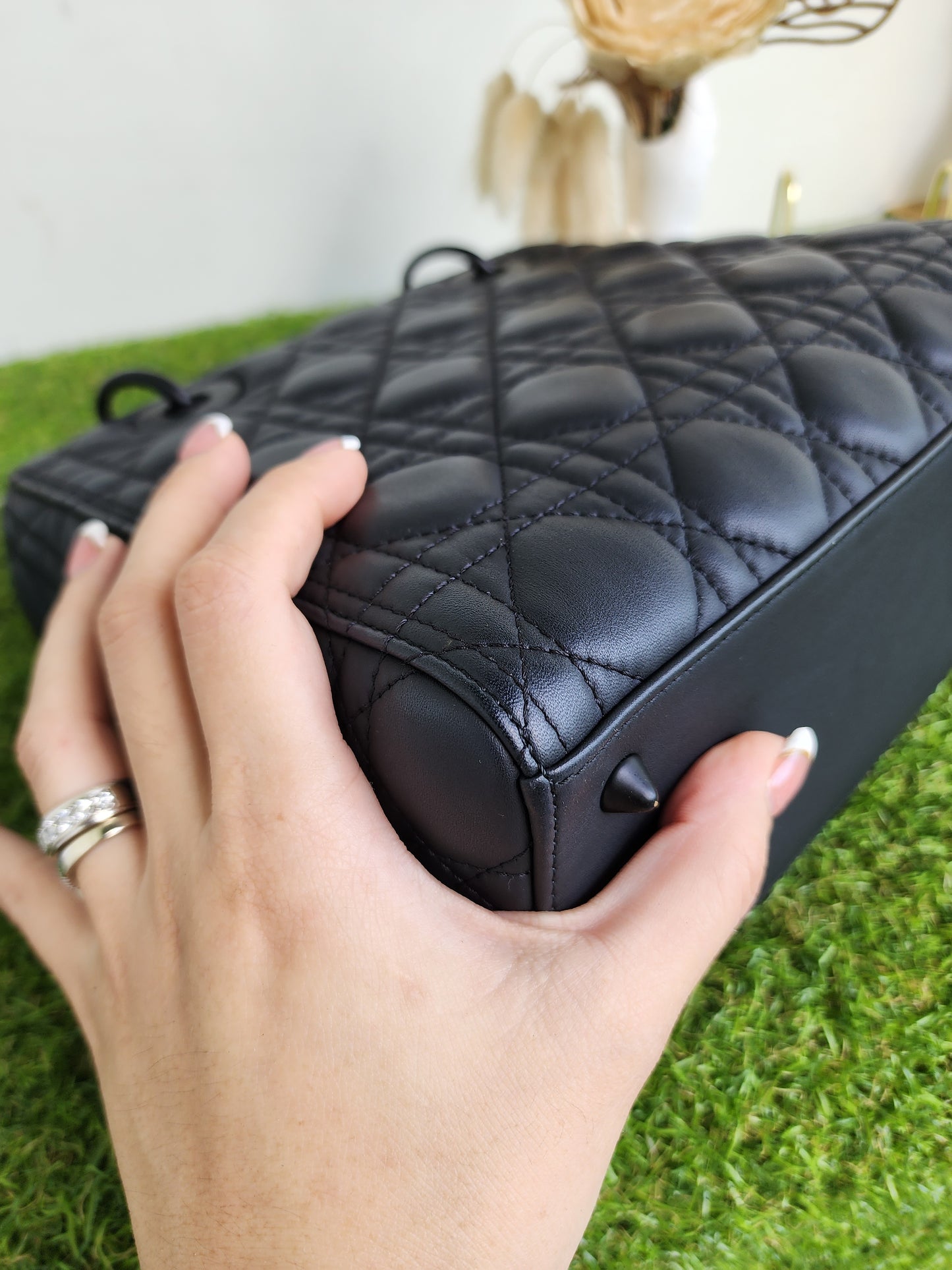 LADY DIOR MEDIUM SO BLACK