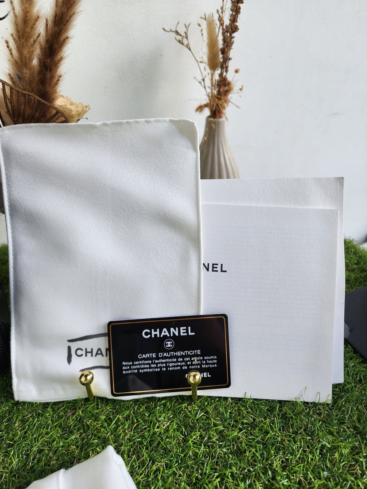 CHANEL JUMBO CLASSIC FLAP