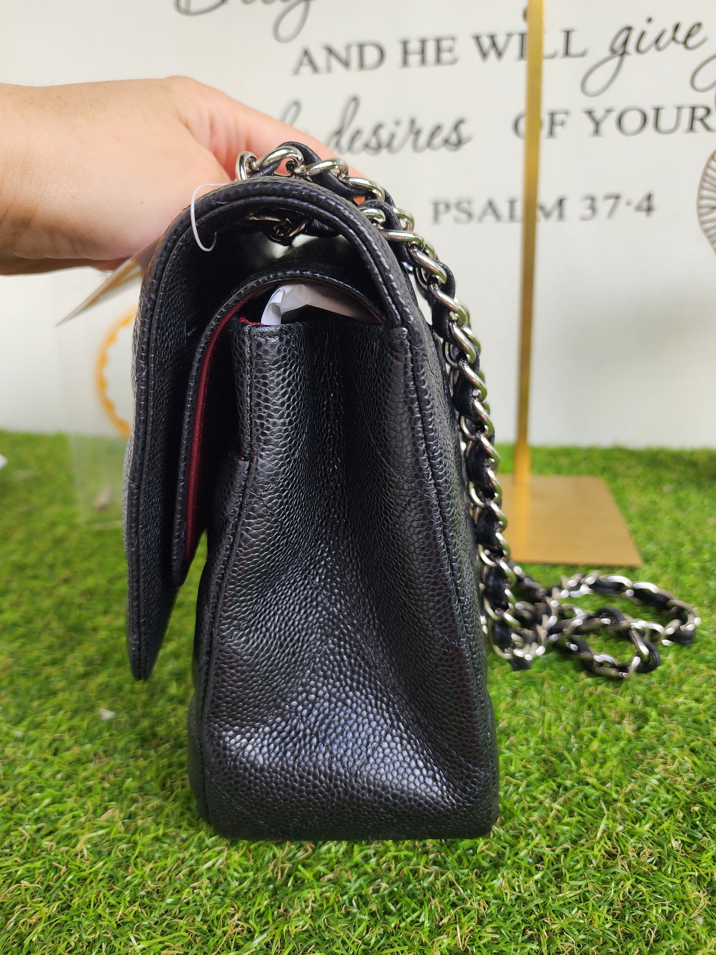 CHANEL JUMBO CLASSIC FLAP