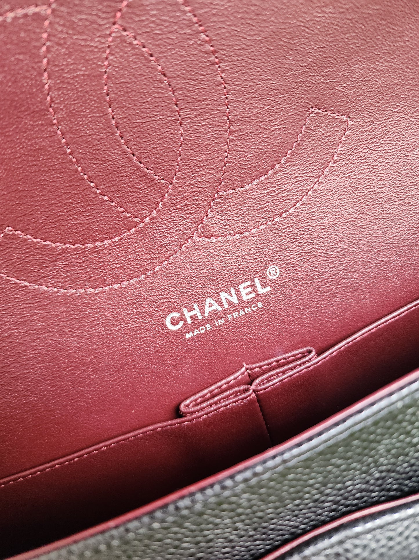 CHANEL JUMBO CLASSIC FLAP