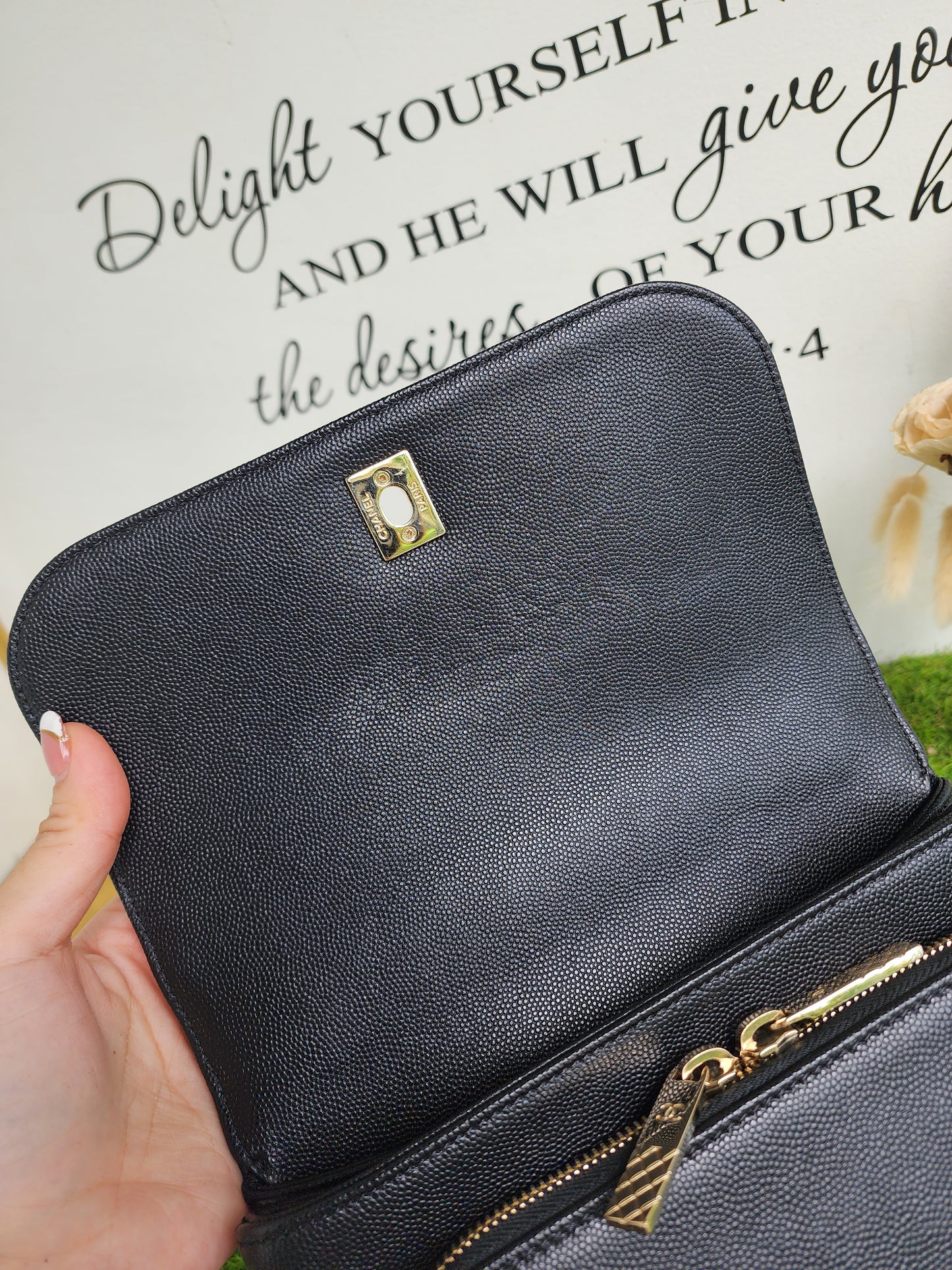 CHANEL BUSINESS AFFINITY SMALL
