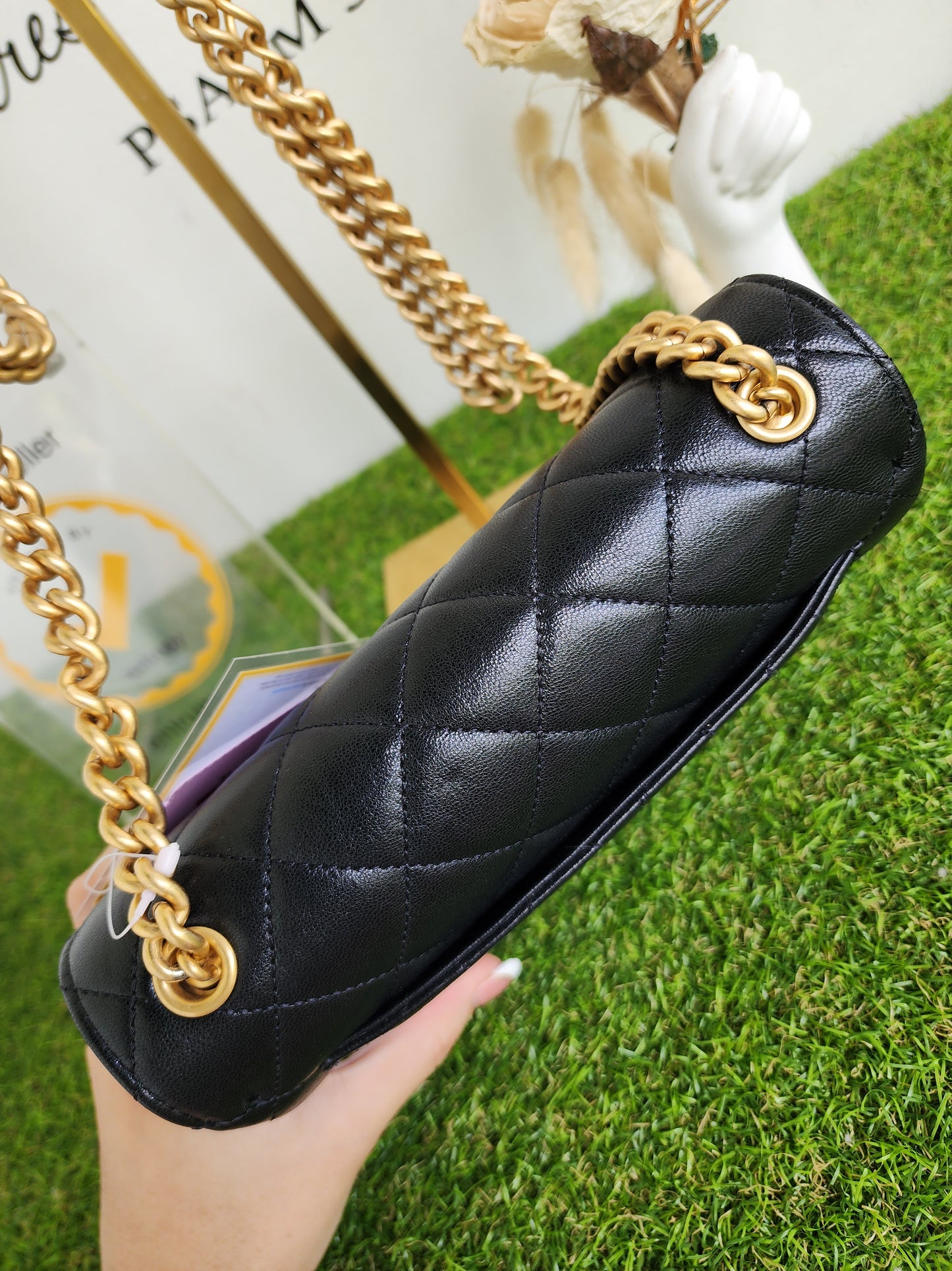 UNUSED CHANEL CHAIN ON CHAIN