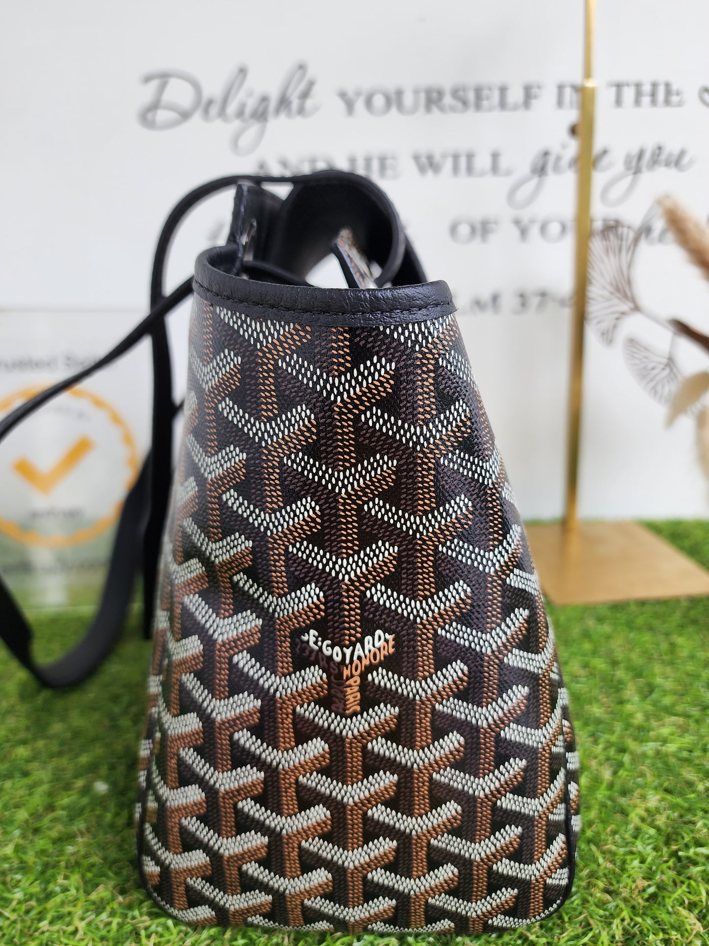 BRANDNEW GOYARD ROUETTE BLACK