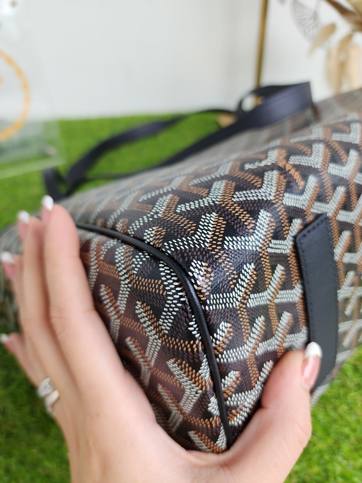 BRANDNEW GOYARD ROUETTE BLACK