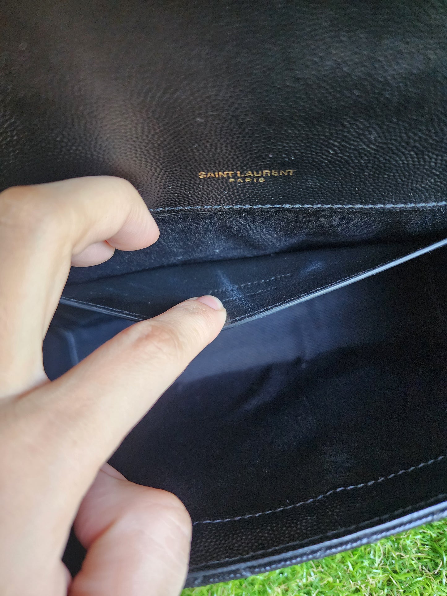 YSL ENVELOPE MEDIUM BLACK GHW