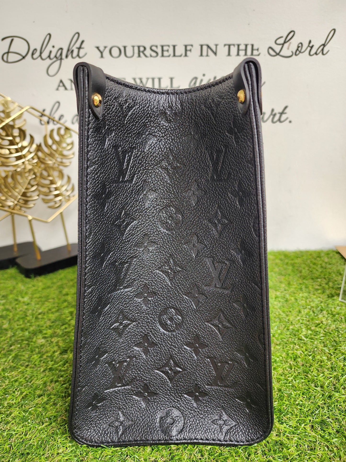 LOUIS VUITTON OTG MM EMPREIENTE BLACK