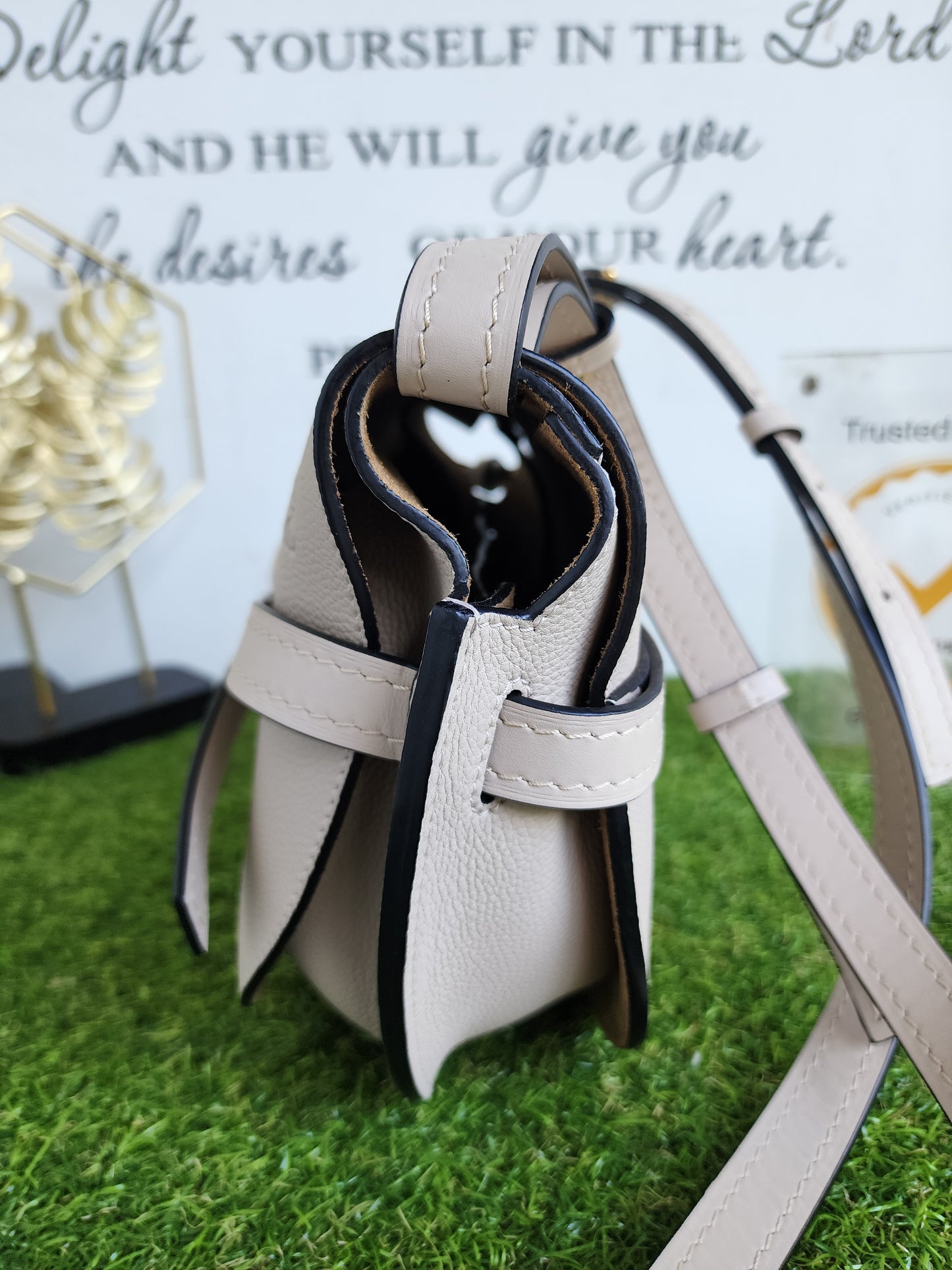 LOEWE GATE SMALL LIGHT OAT