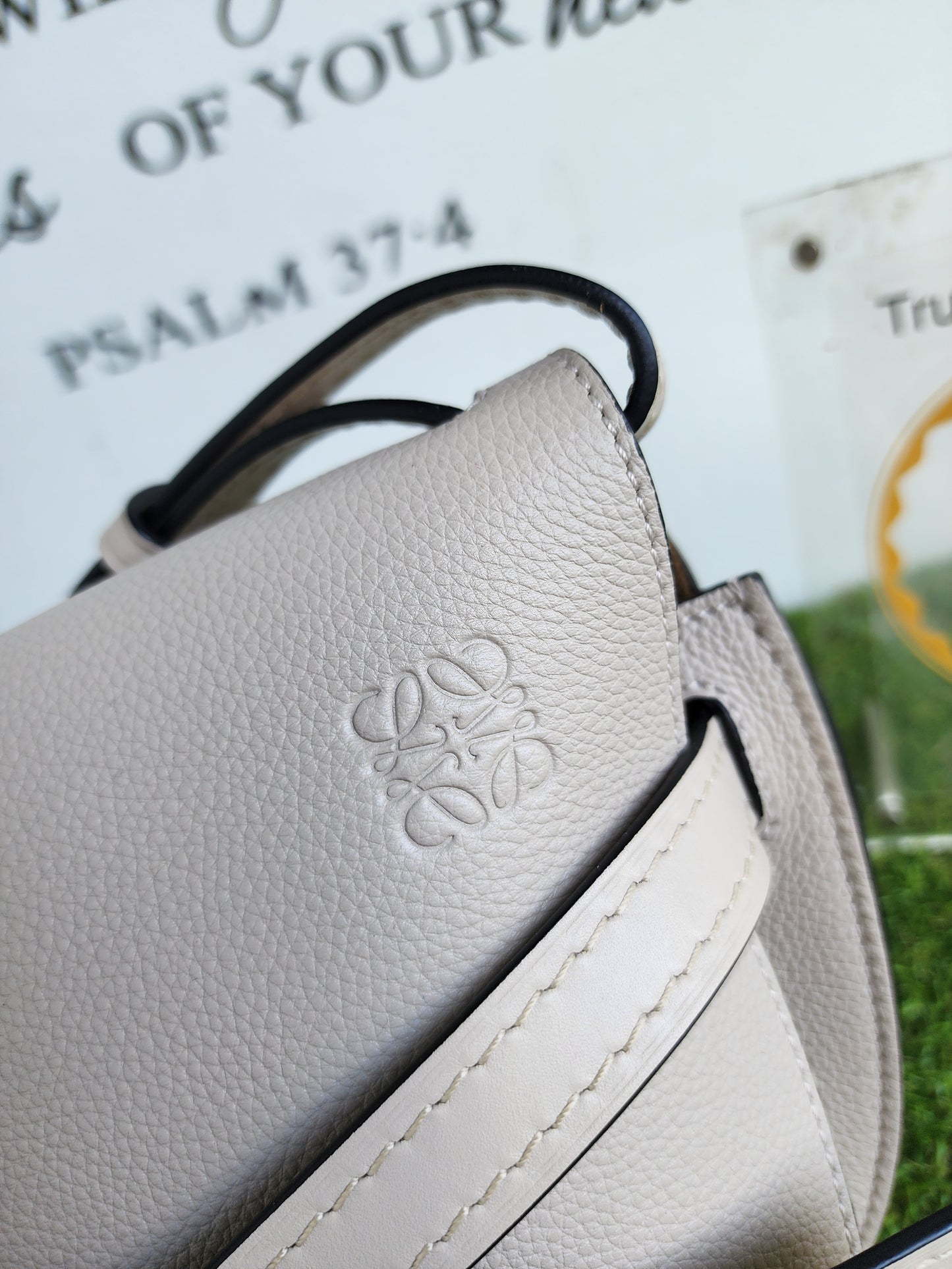 LOEWE GATE SMALL LIGHT OAT