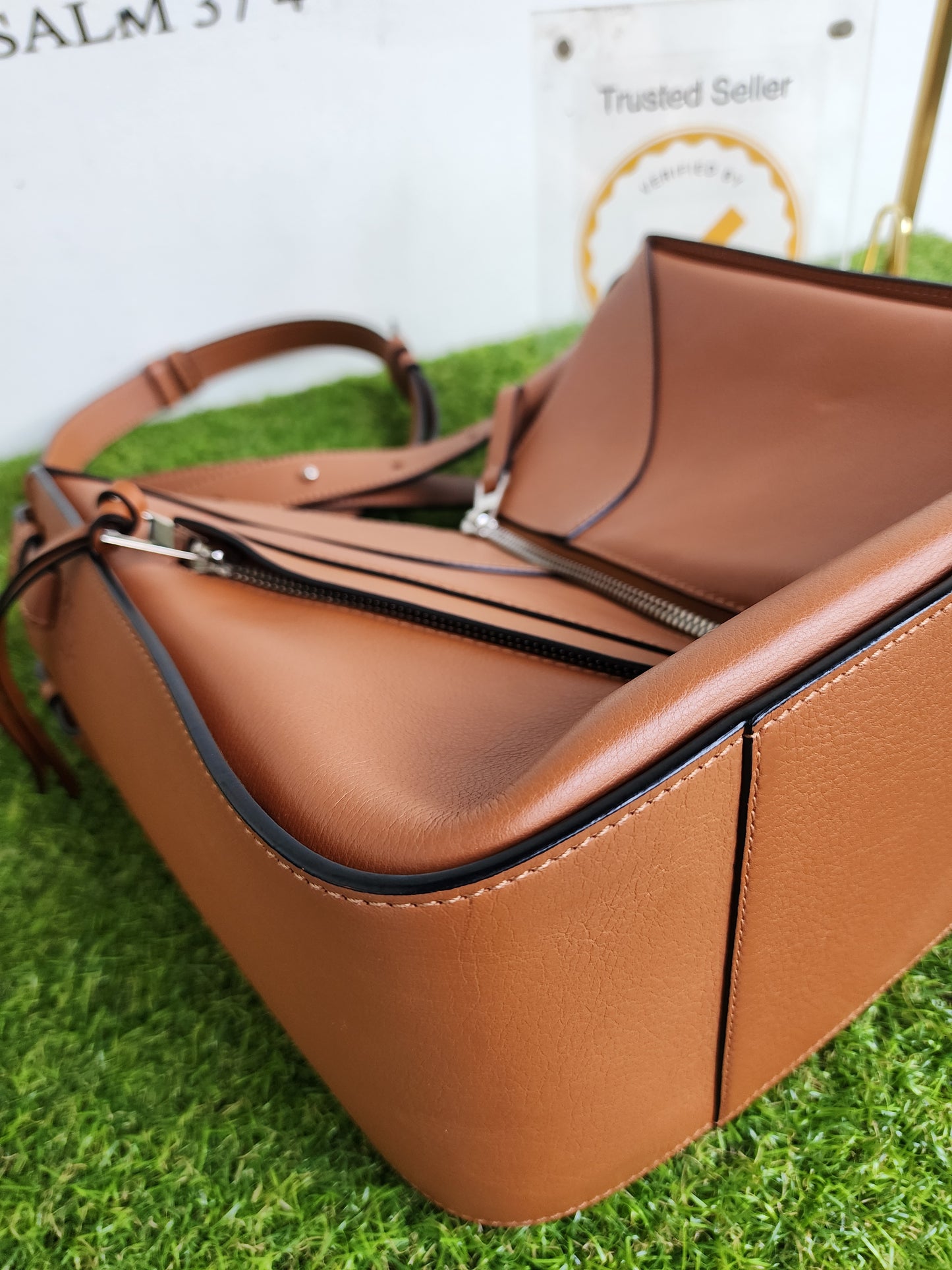 LOEWE HAMMOCK SMALL TAN