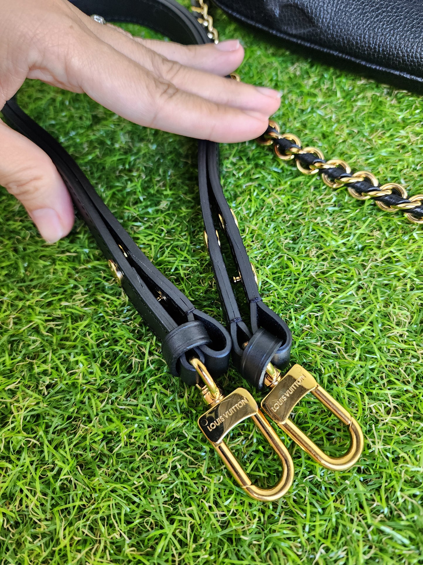 LOUIS VUITTON MULTI POCHETTE EMPRIENTE