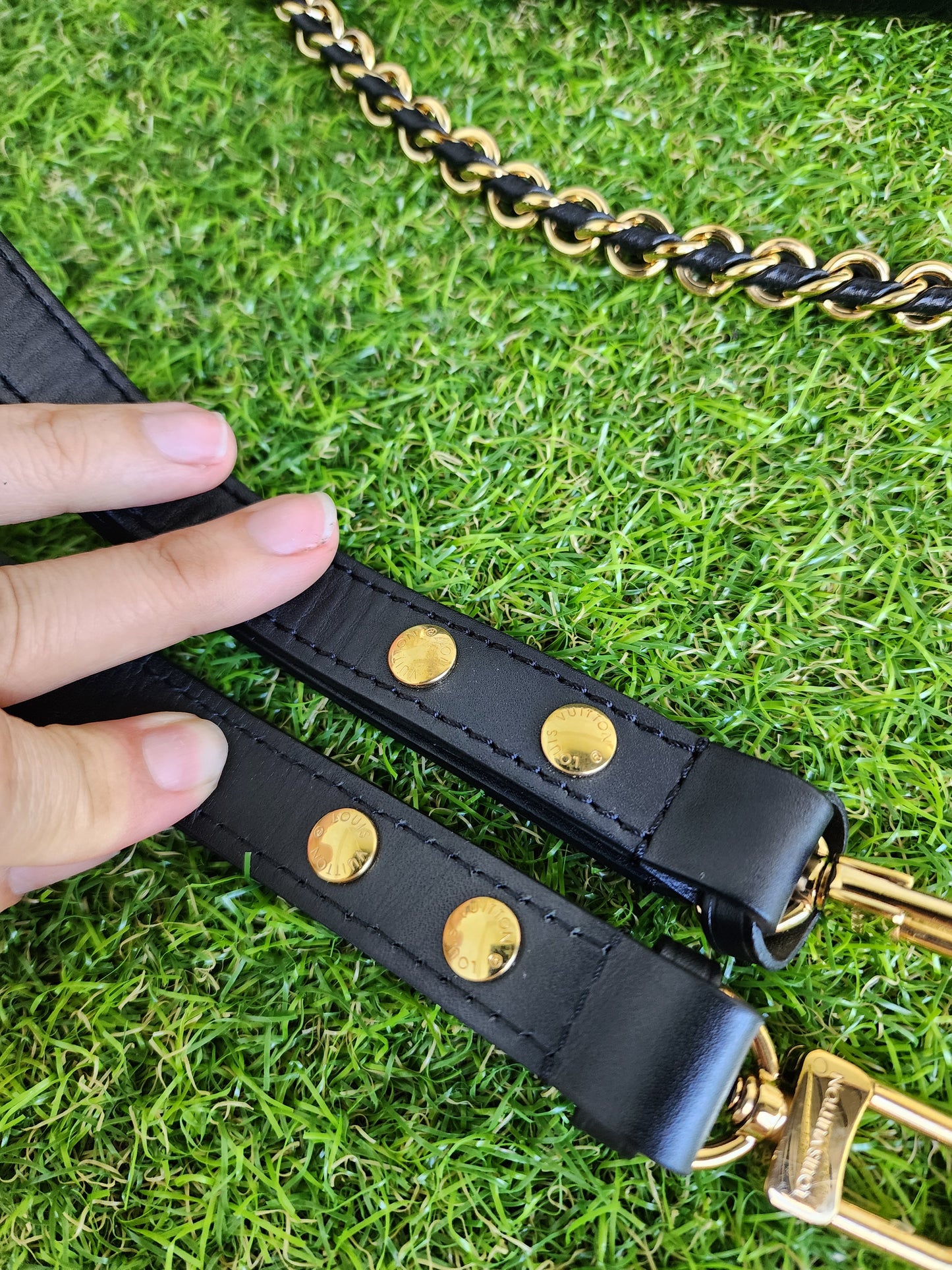 LOUIS VUITTON MULTI POCHETTE EMPRIENTE