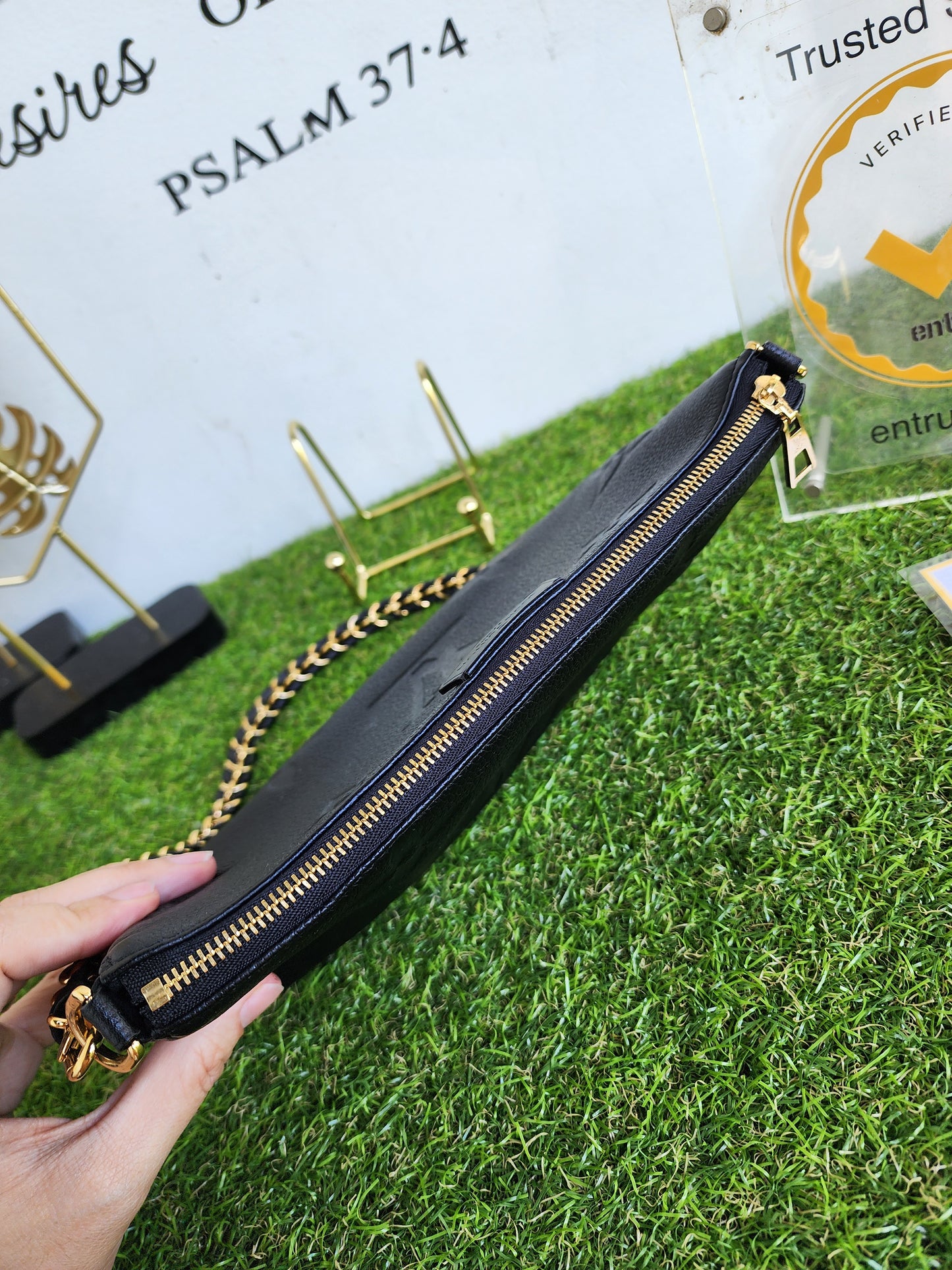 LOUIS VUITTON MULTI POCHETTE EMPRIENTE