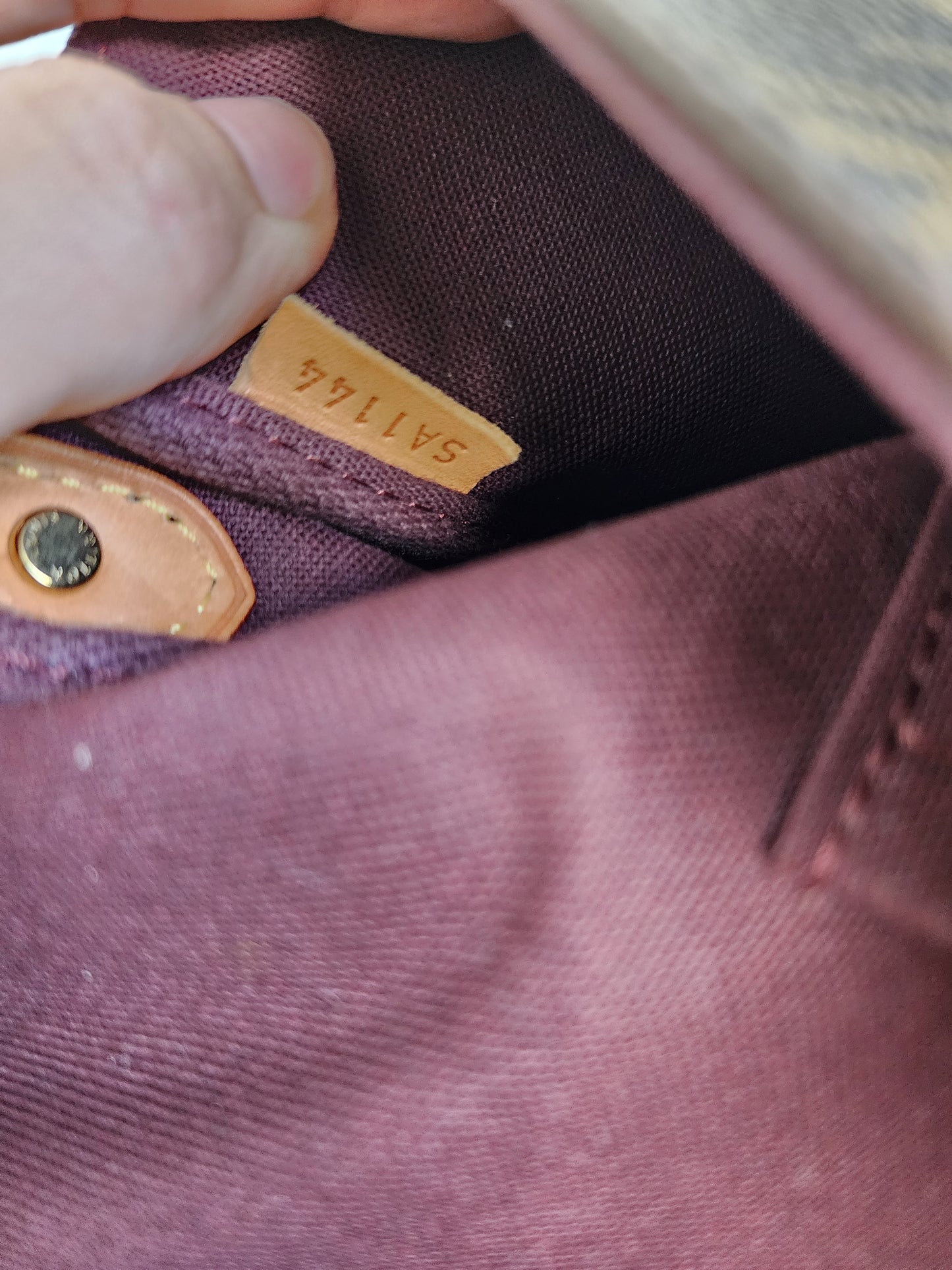 LOUIS VUITTON FAVORITE MM MONOGRAM
