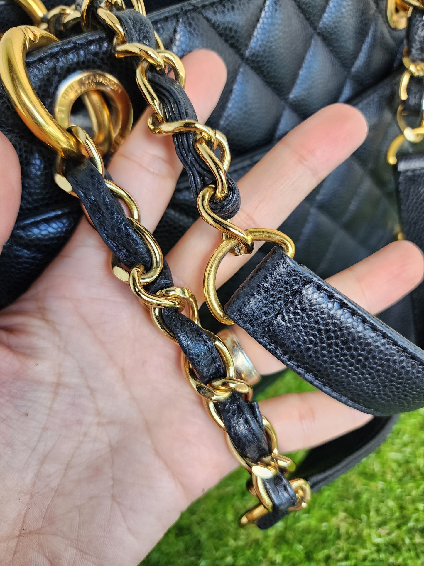 CHANEL GST BLACK GHW