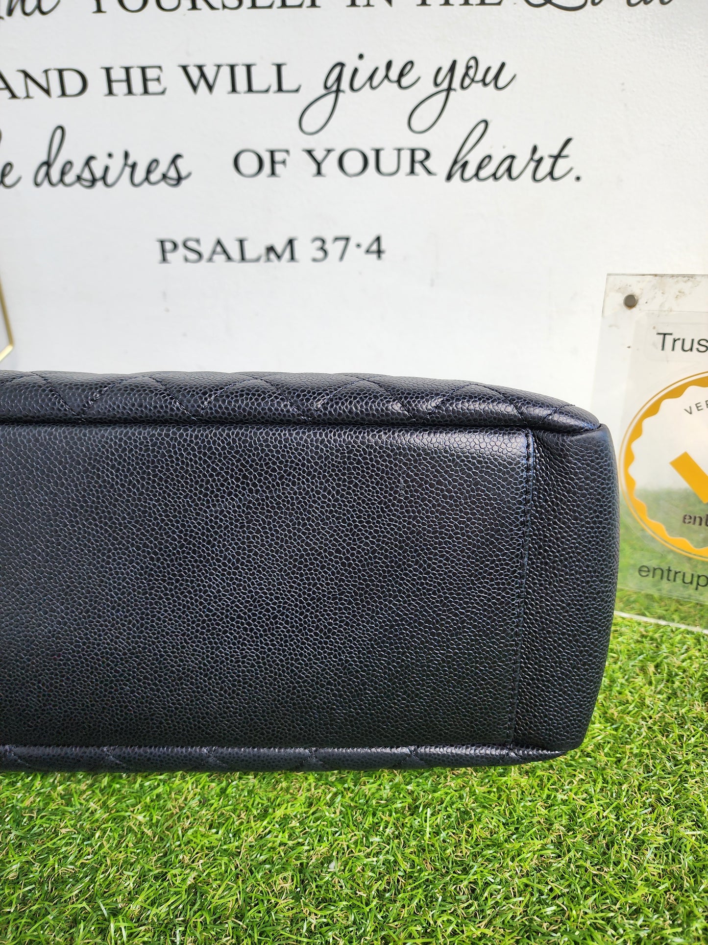 CHANEL GST BLACK GHW